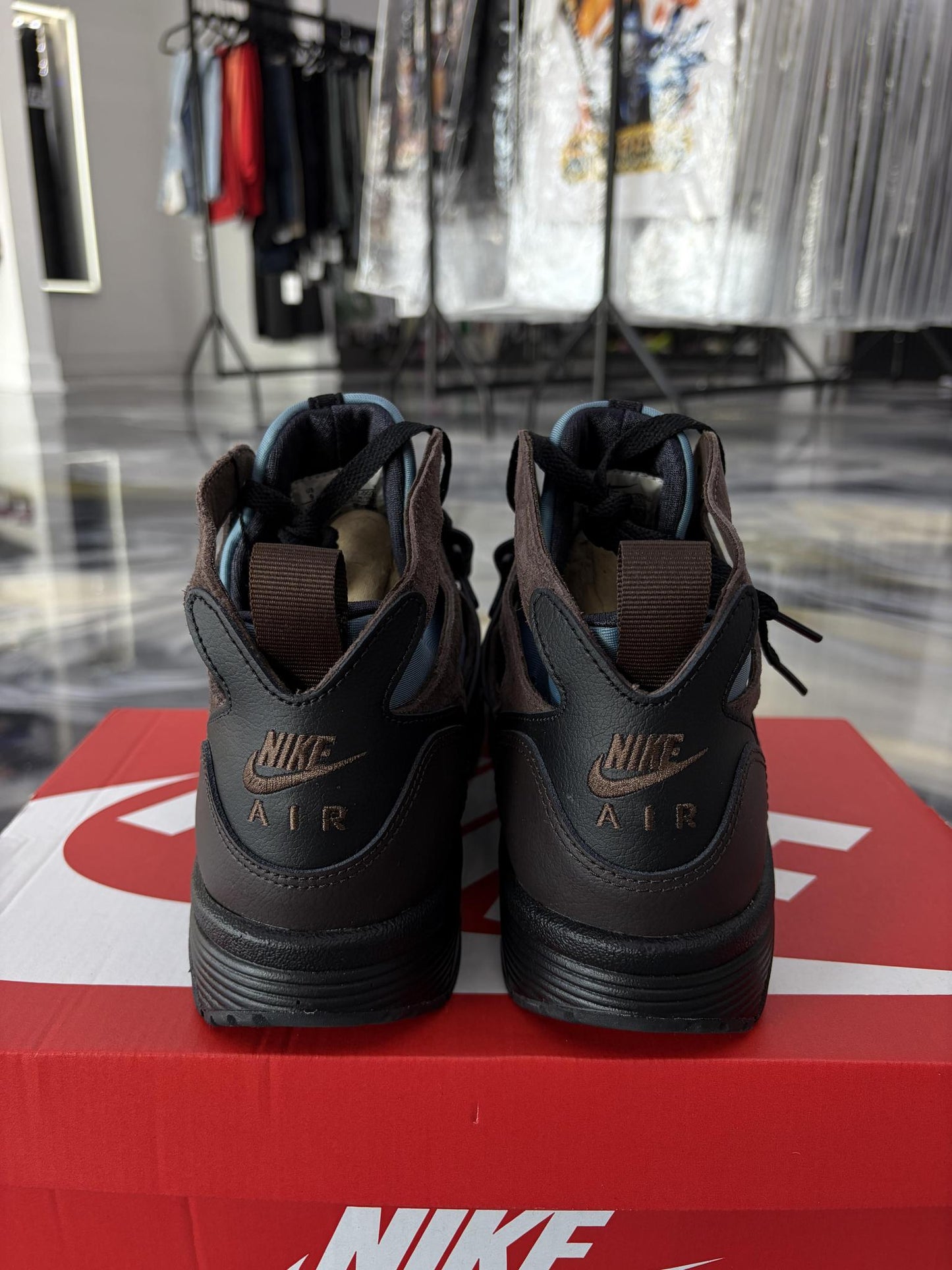 Nike Air Trainer Huarache "Baroque Brown" Used Size 9