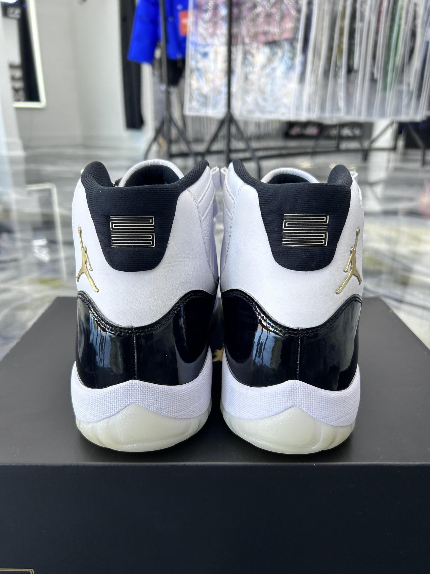 Jordan 11 DMP "Gratitude" Used Size 13