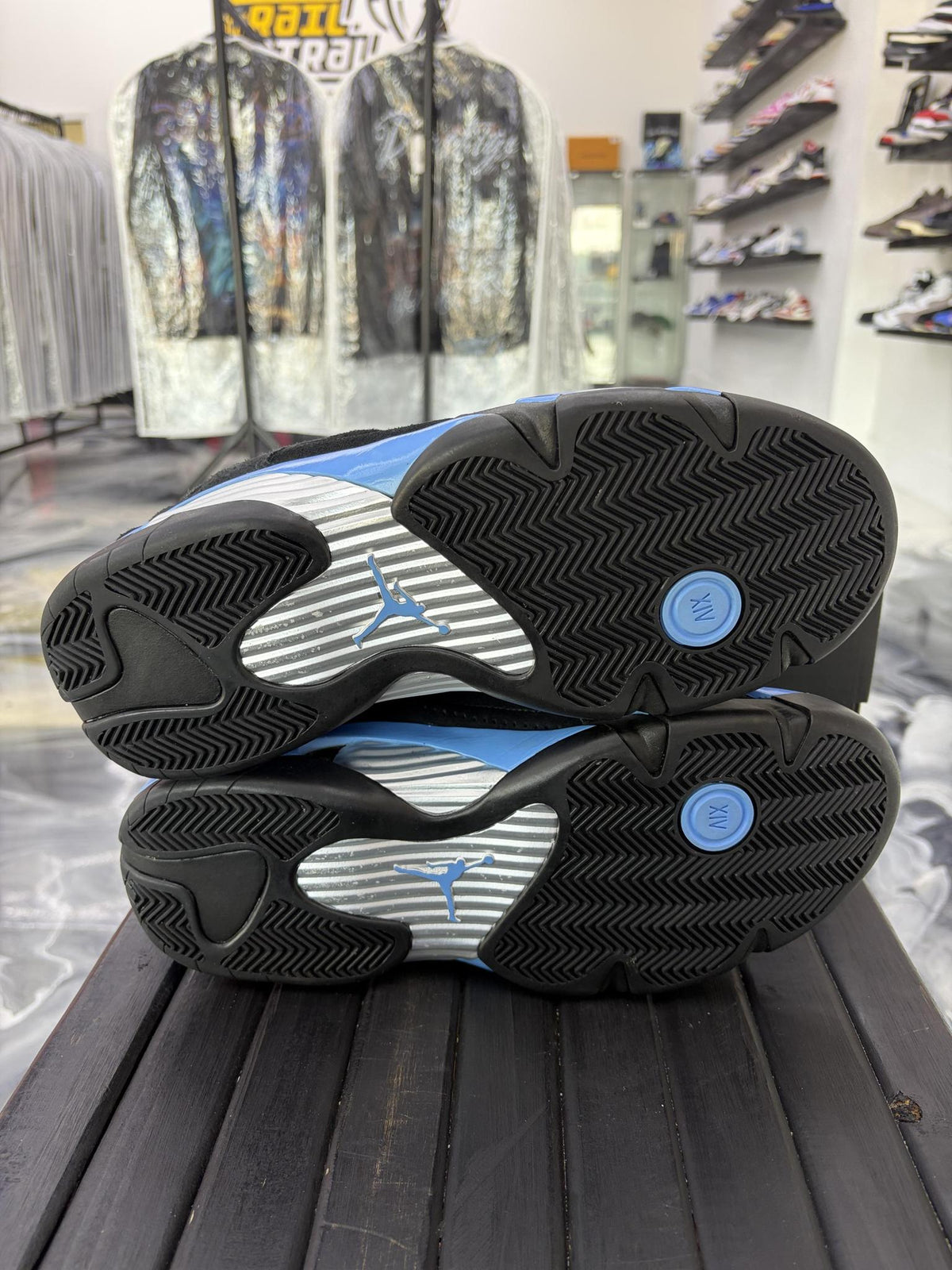 Jordan 14 "Black University Blue" Used Size 10.5