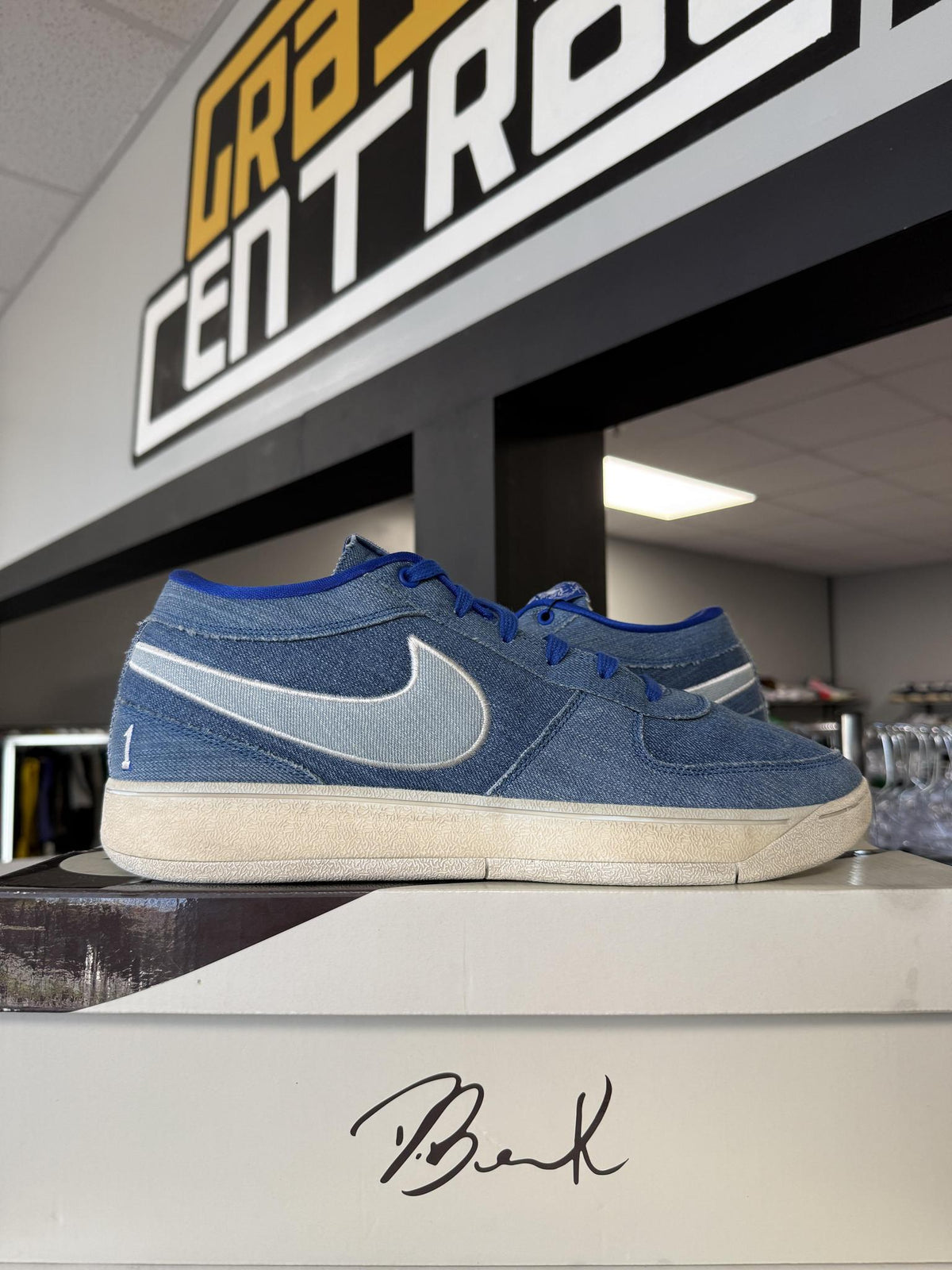 Nike Book 1 "Blue Blood" Used Size 13