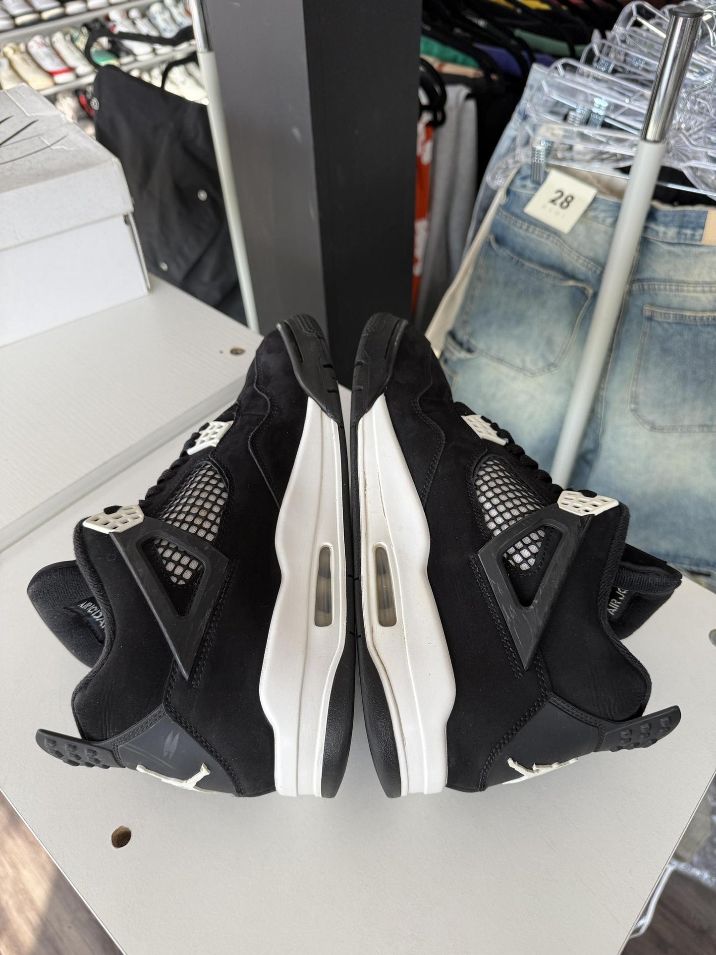 Jordan 4 "White Thunder" Used Size 11