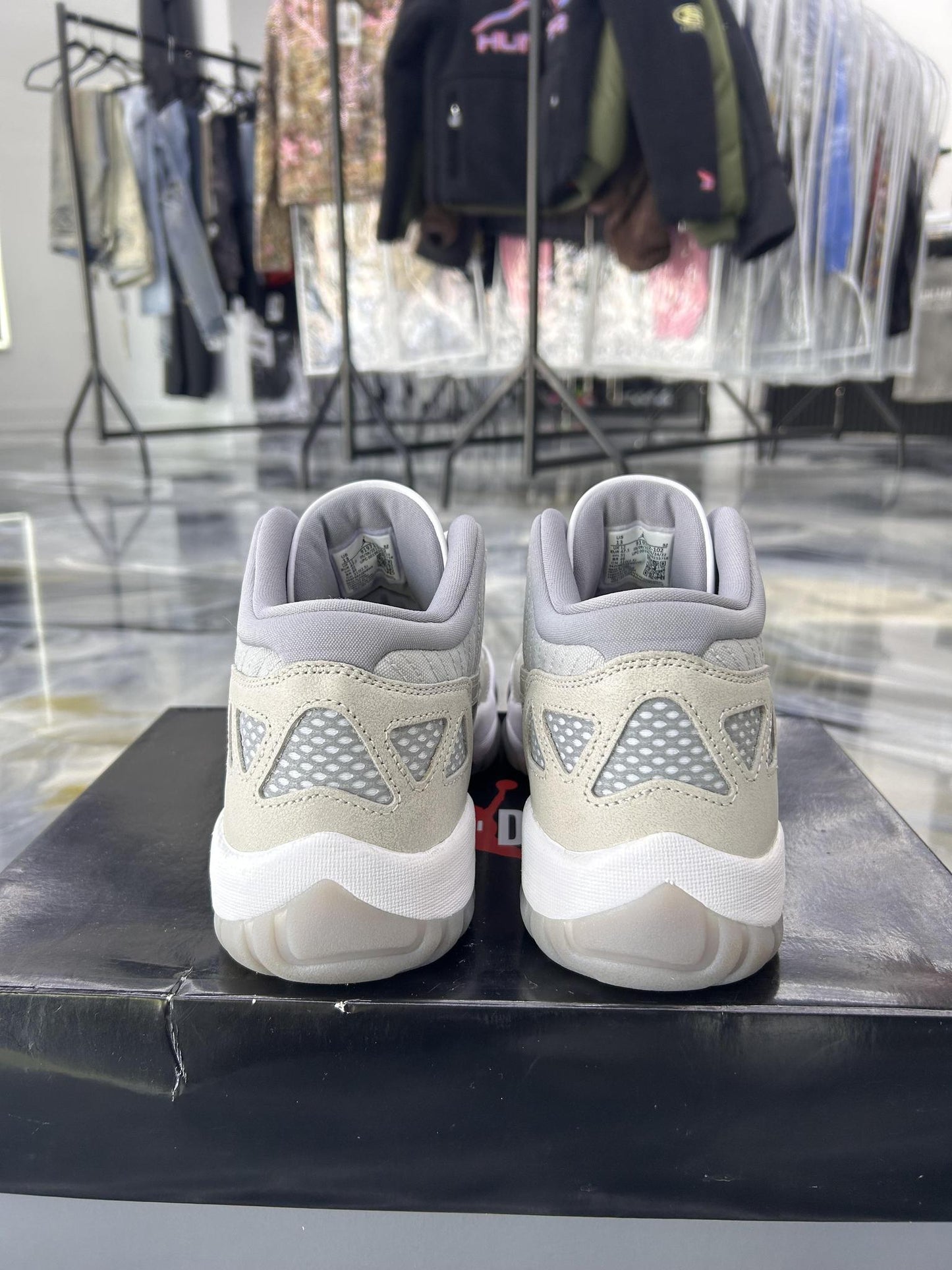 Jordan 11 Low IE "Grey" Used Size 13