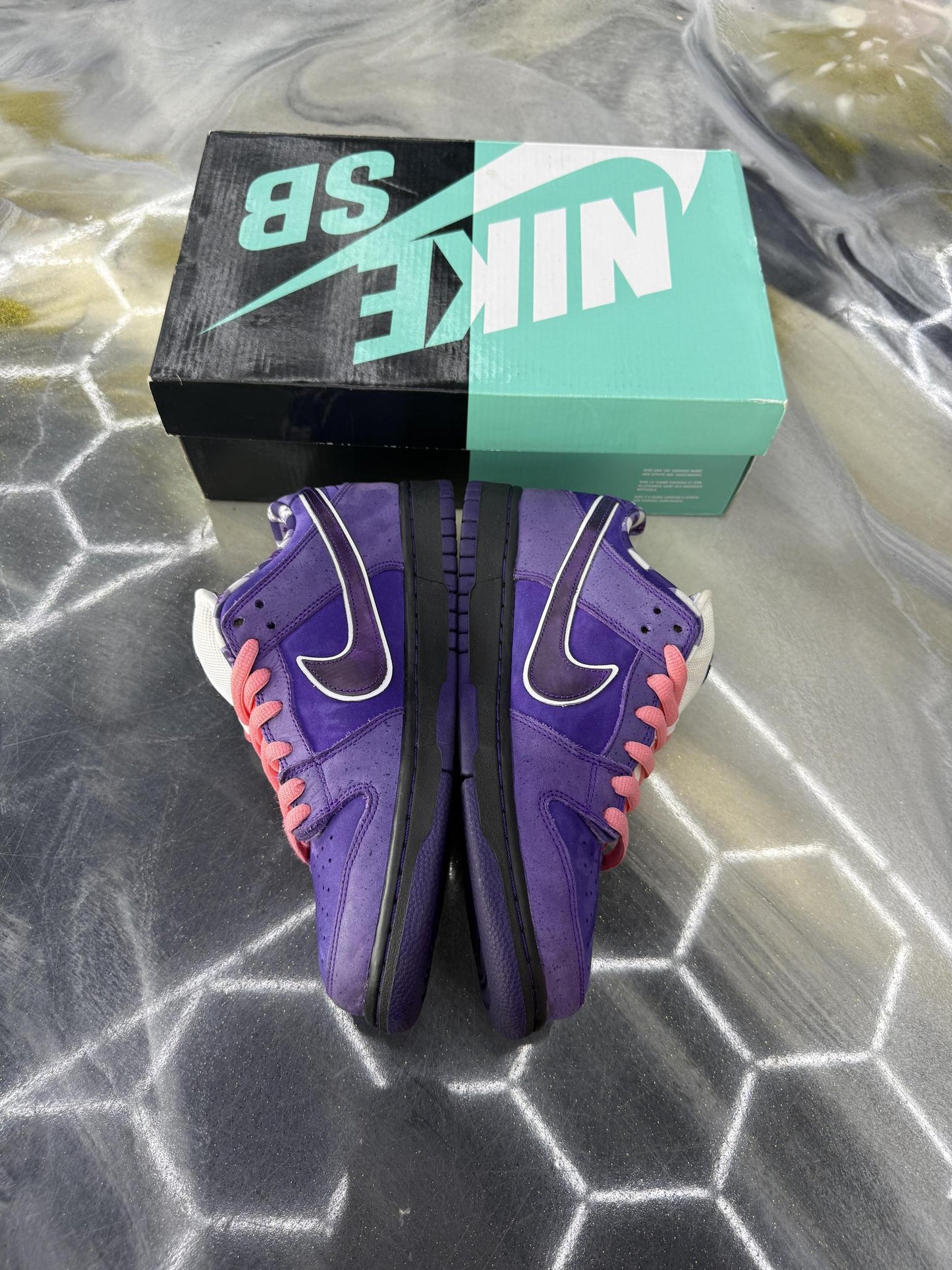 Nike SB Dunk Low "Purple Lobster" Used Size 9