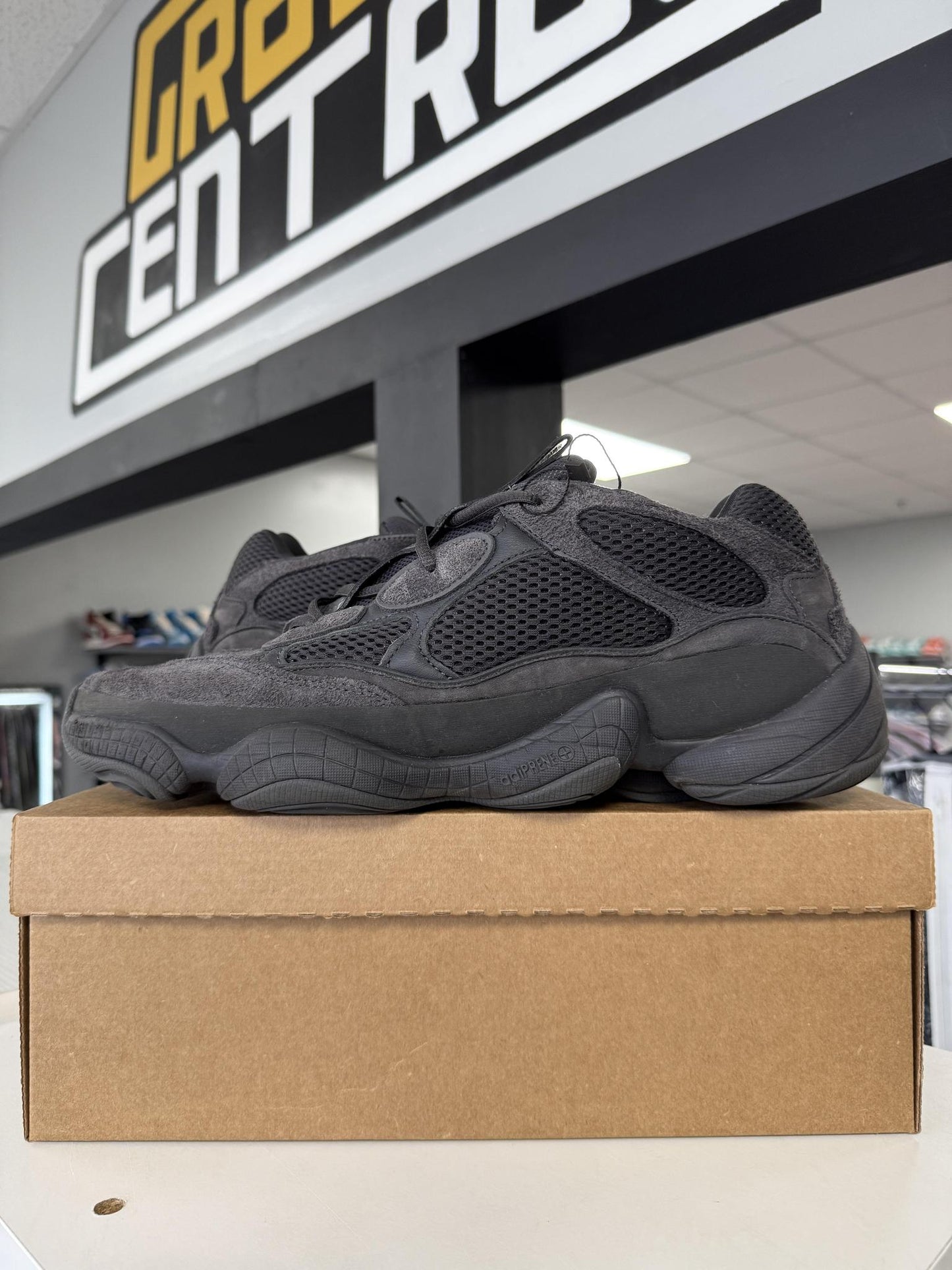 Yeezy 500 "Utility Black" Used Size 15