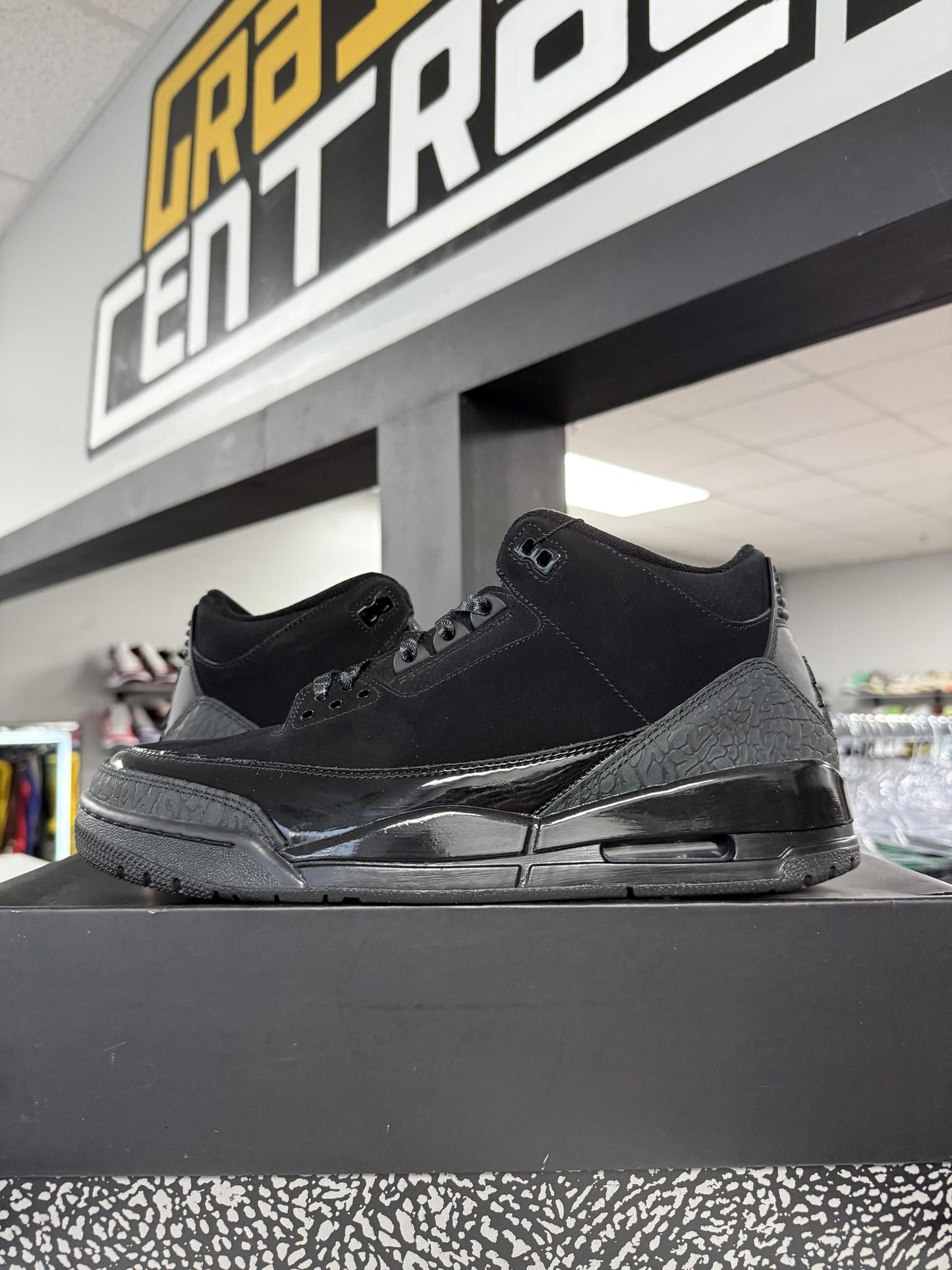 Jordan 3 "Black Cat" Used Size 11
