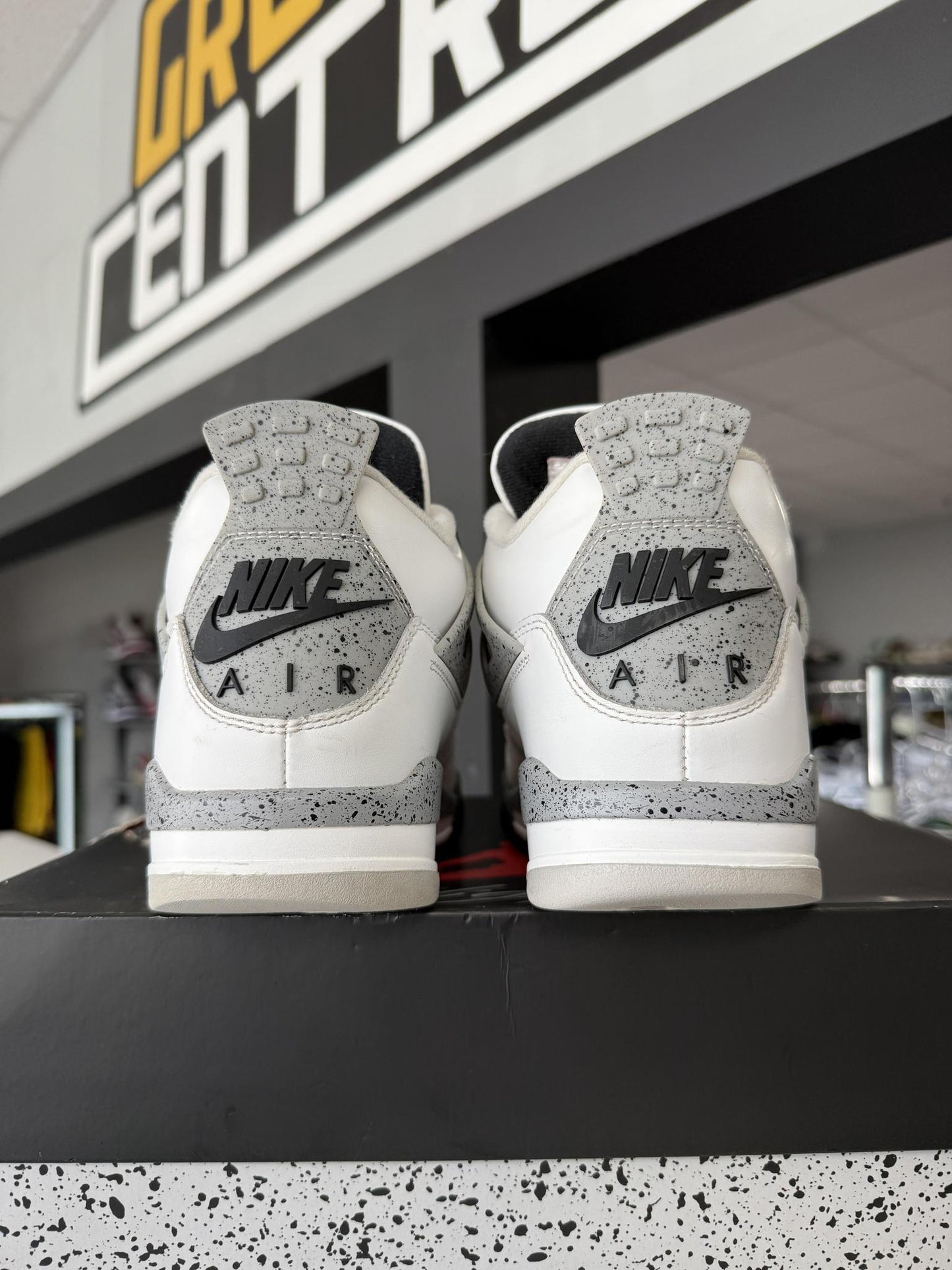 Jordan 4 "White Cement" Used Size 8