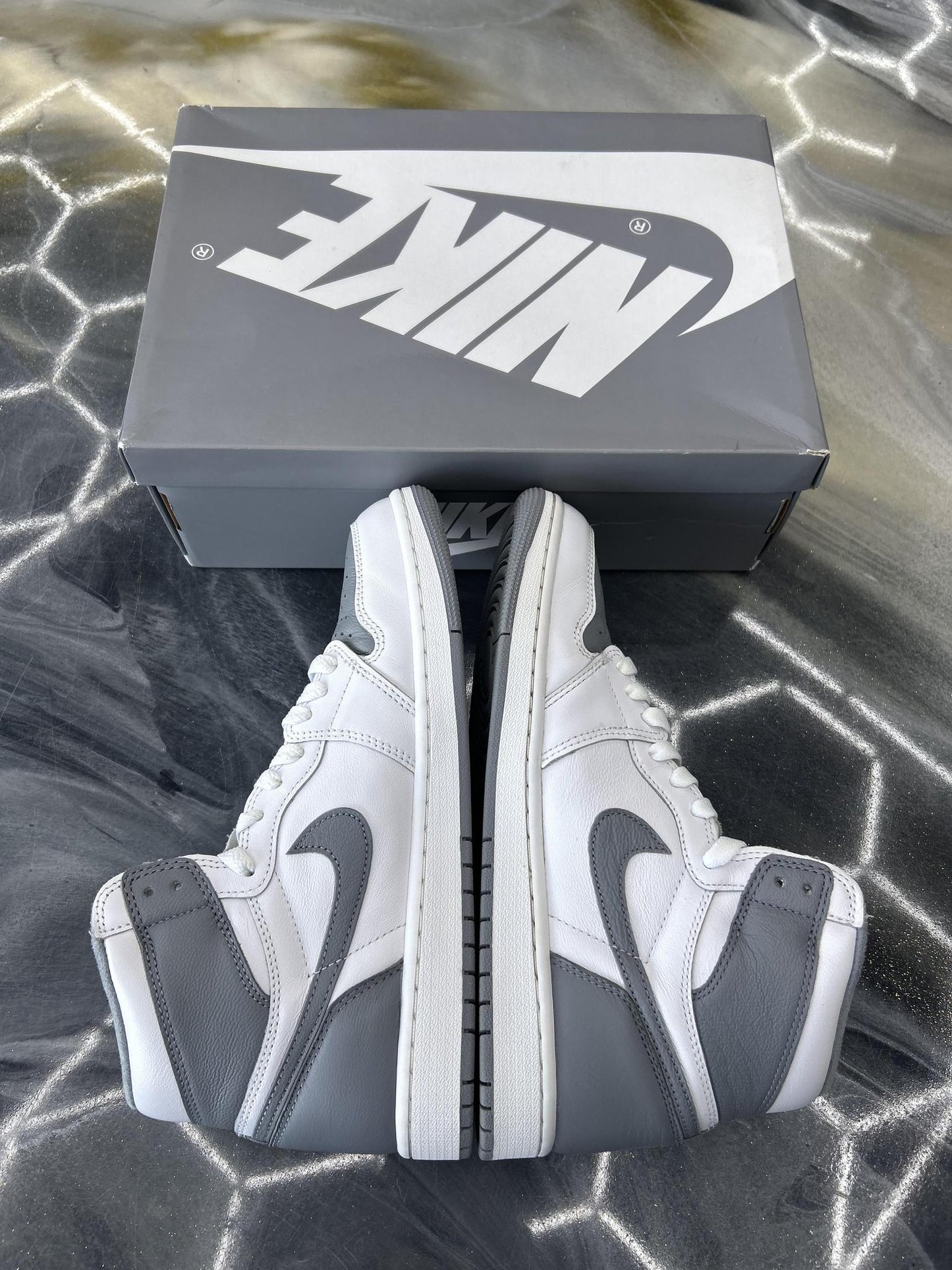 Jordan 1 "Stealth" Used Size 9