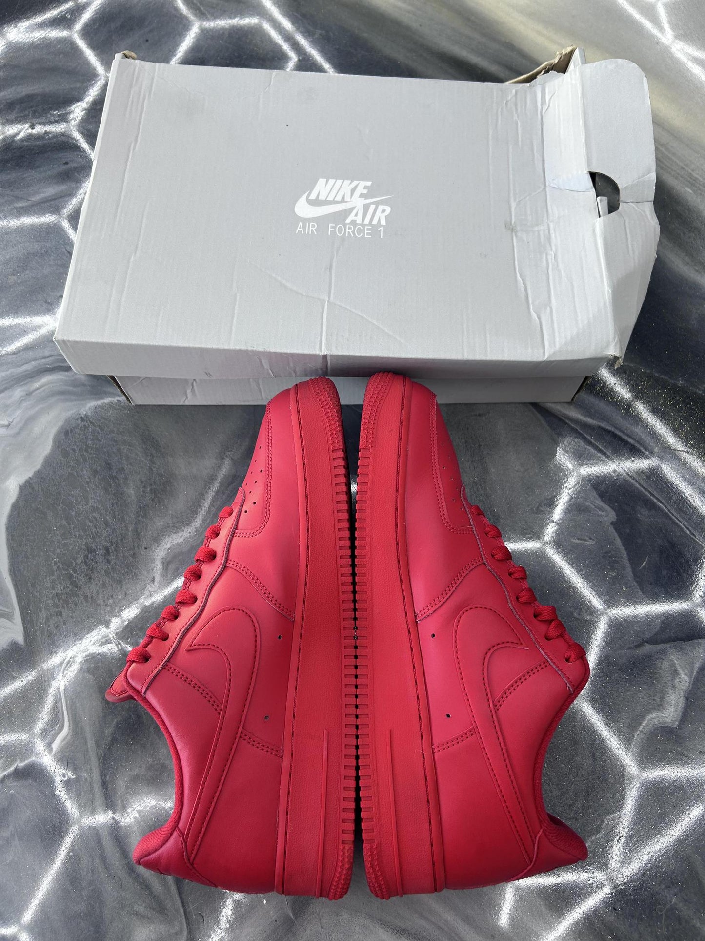 Nike Air Force 1 "Triple Red" Used Size 10.5