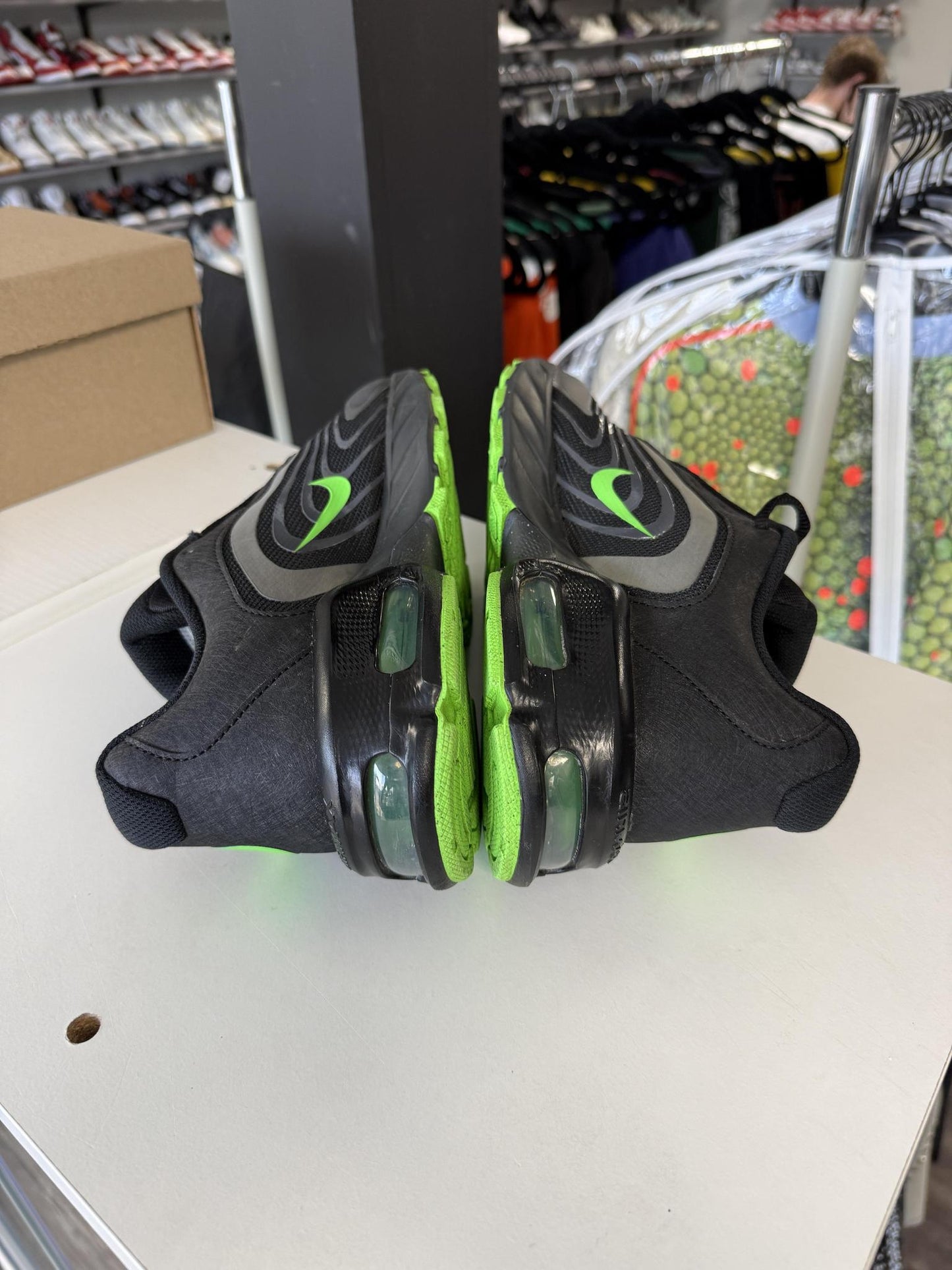 Air Max Fire "Black Green" Used Size 9