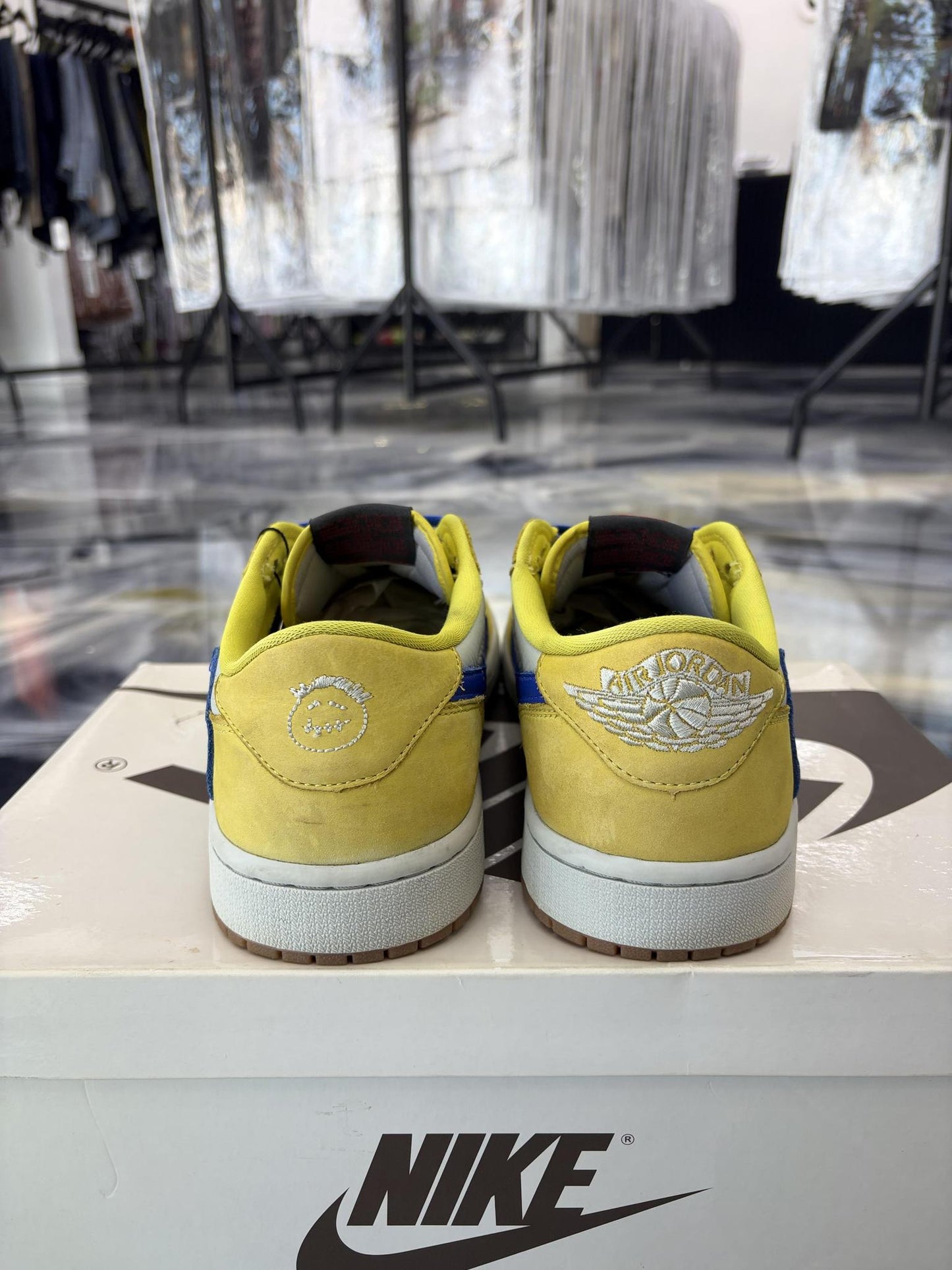 Jordan 1 Low X Travis Scott "Canary" Used Size 11W/9.5M