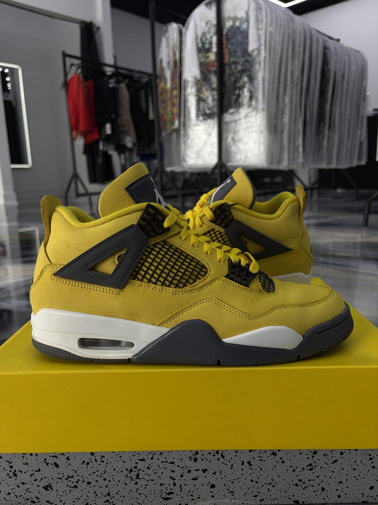 Jordan 4 "Lightning" Used Size 9.5