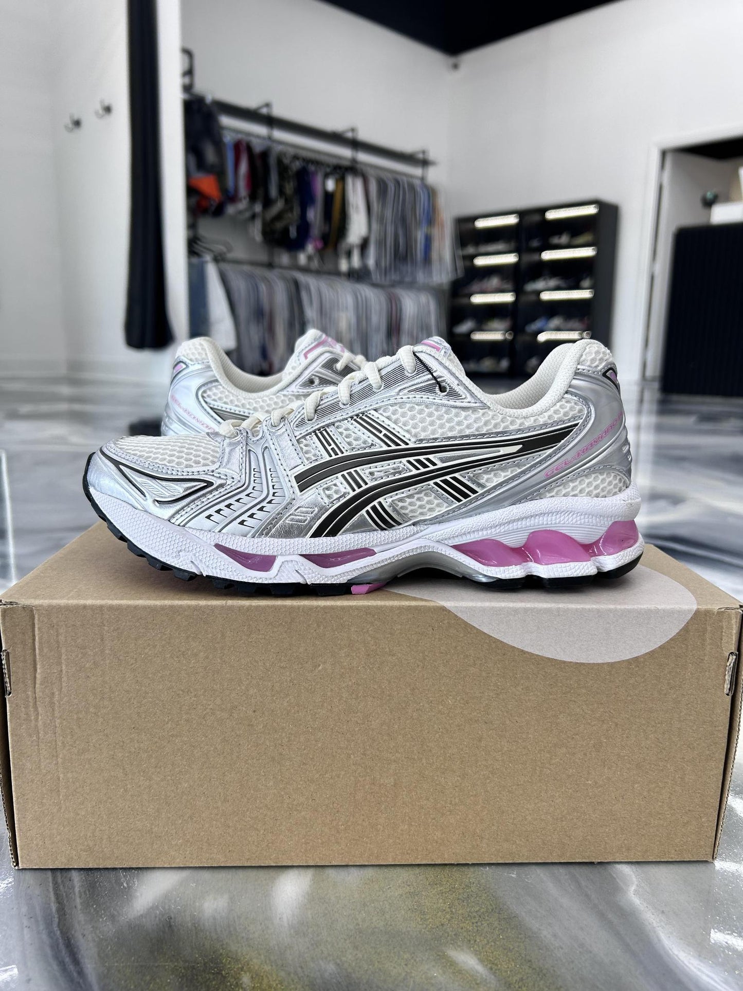 Asics Gel-Kayano 14 "Cream Sweet Pink" Used Size 6Y/7.5W