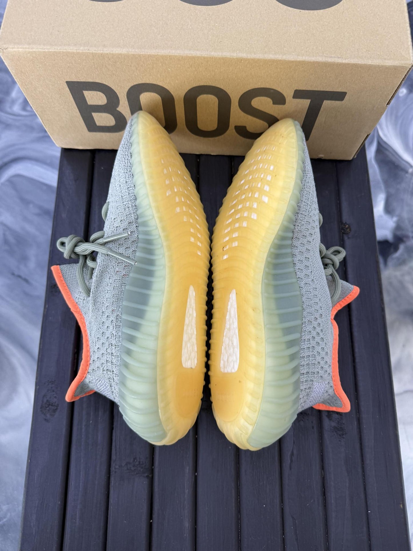 Yeezy 350 V2 "Desert Sage" Used Size 7Y/8.5W