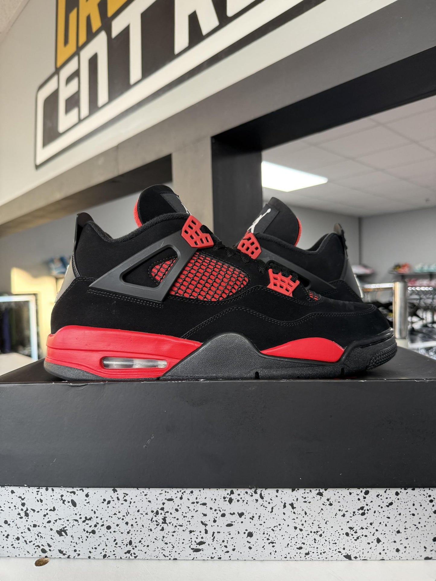 Jordan 4 "Red Thunder" Used Size 12