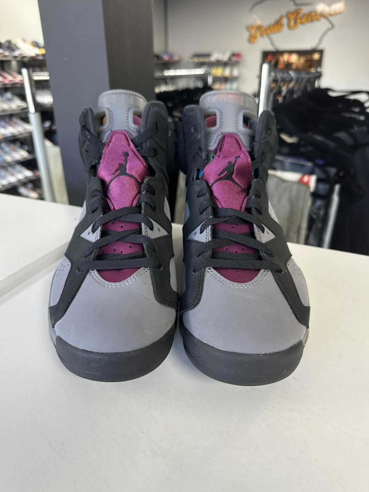 Jordan 6 "Bordeaux" Size 8.5 Used