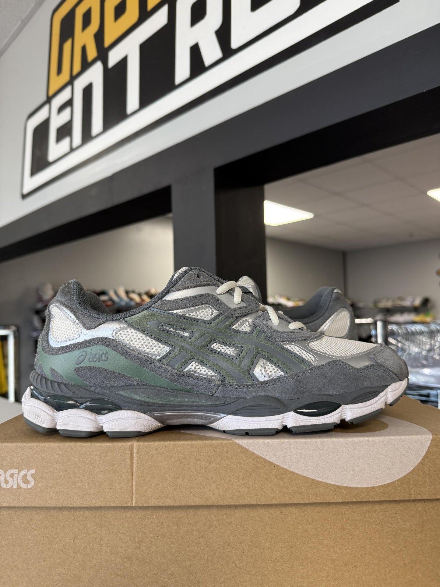 Asics Gel NYC Cream "Steel Grey" Used Size 10.5