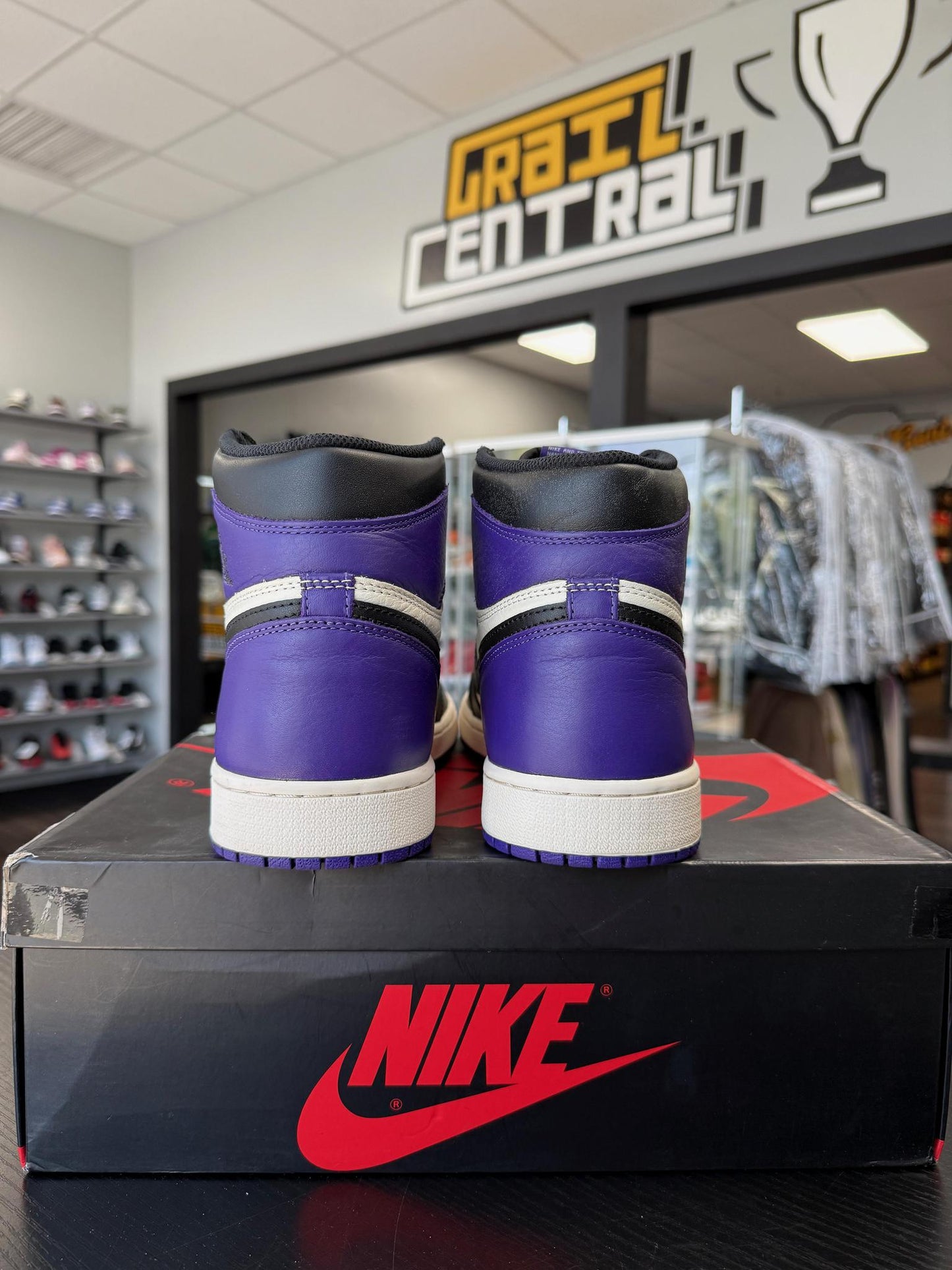 Jordan 1 "Court Purple" Used Size 12