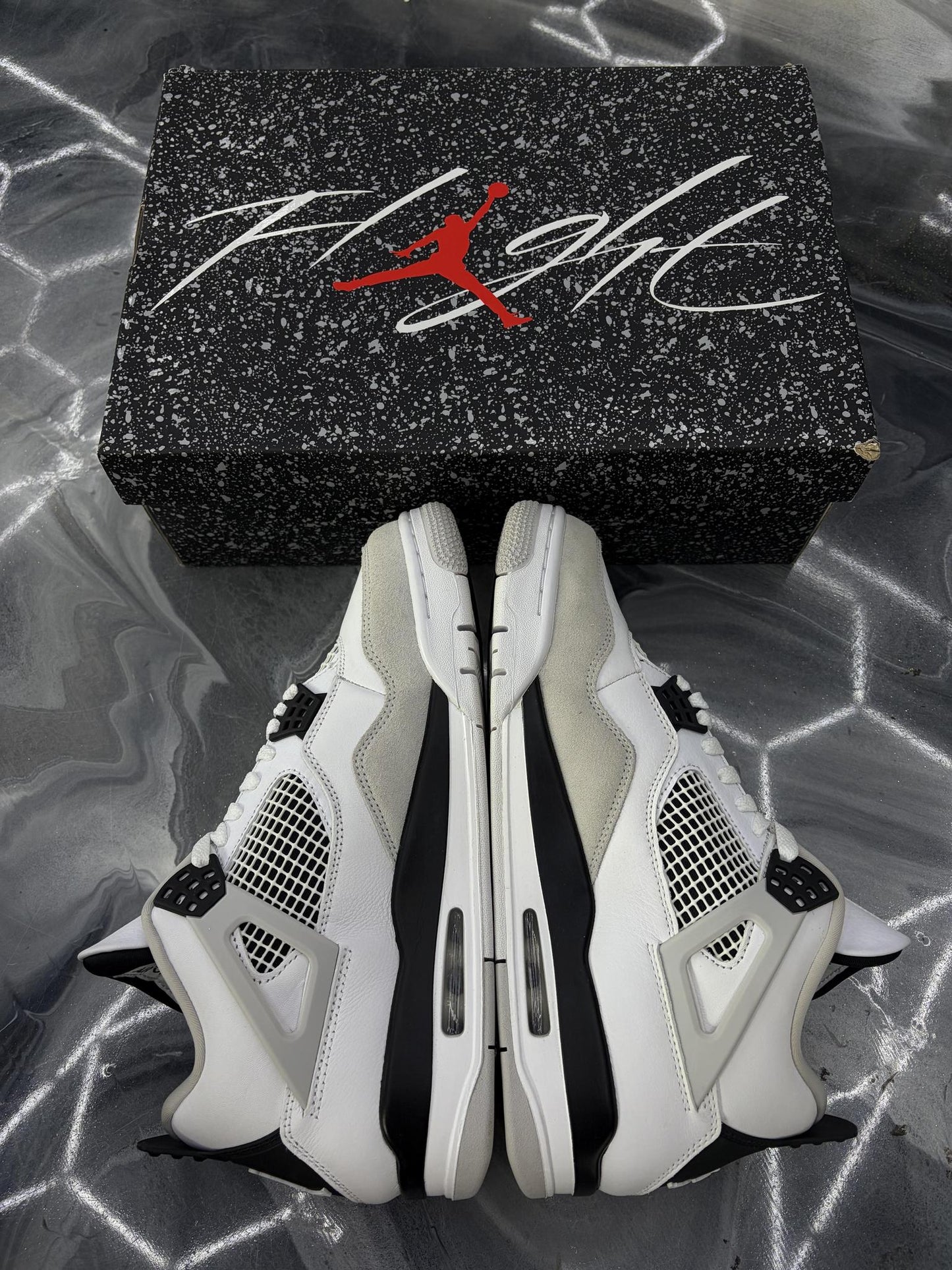 Jordan 4 "Military Black" Used Size 10.5