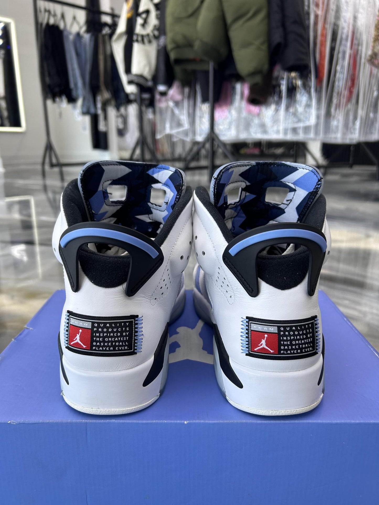 Jordan 6 "UNC" Used Size 9