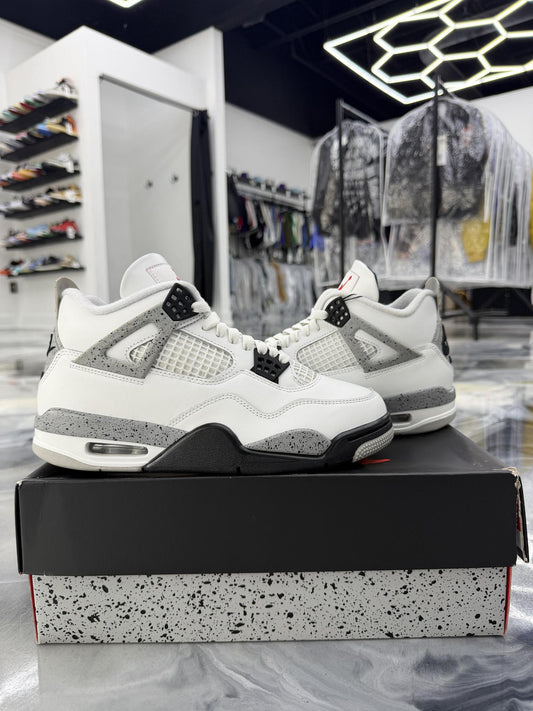 Jordan 4 "White Cement" Used Size 7.5