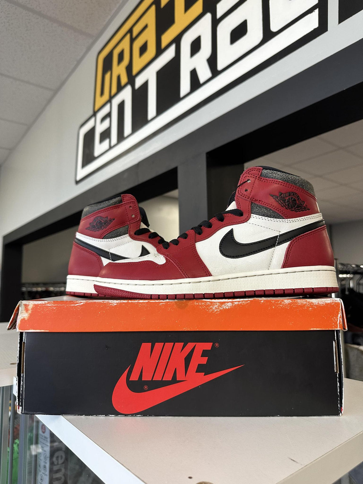 Jordan 1 "Lost and Found" Size 10 Used