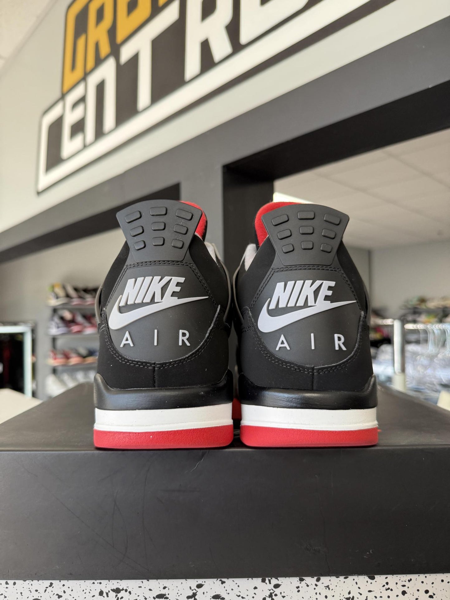 Jordan 4 "Bred 2019" Used Size 13
