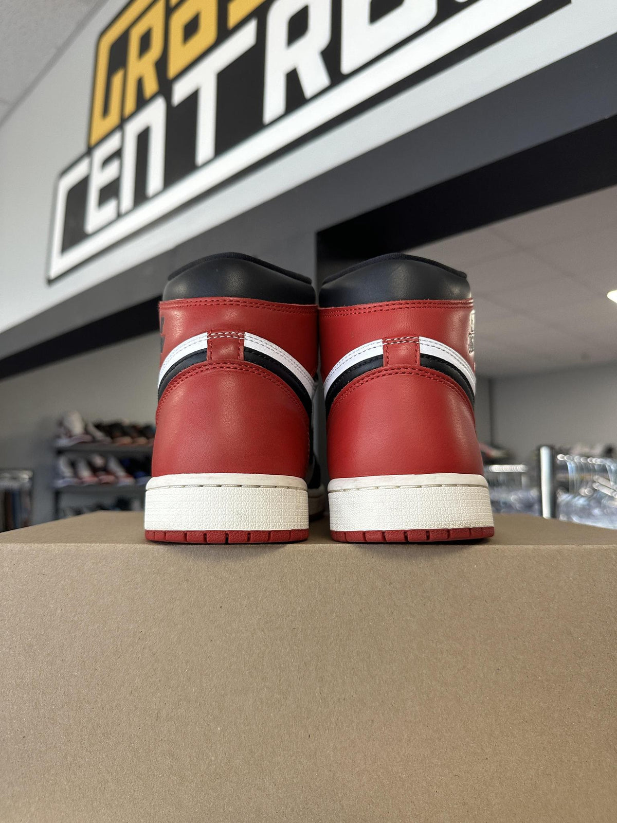 Jordan 1 Black Toe Used