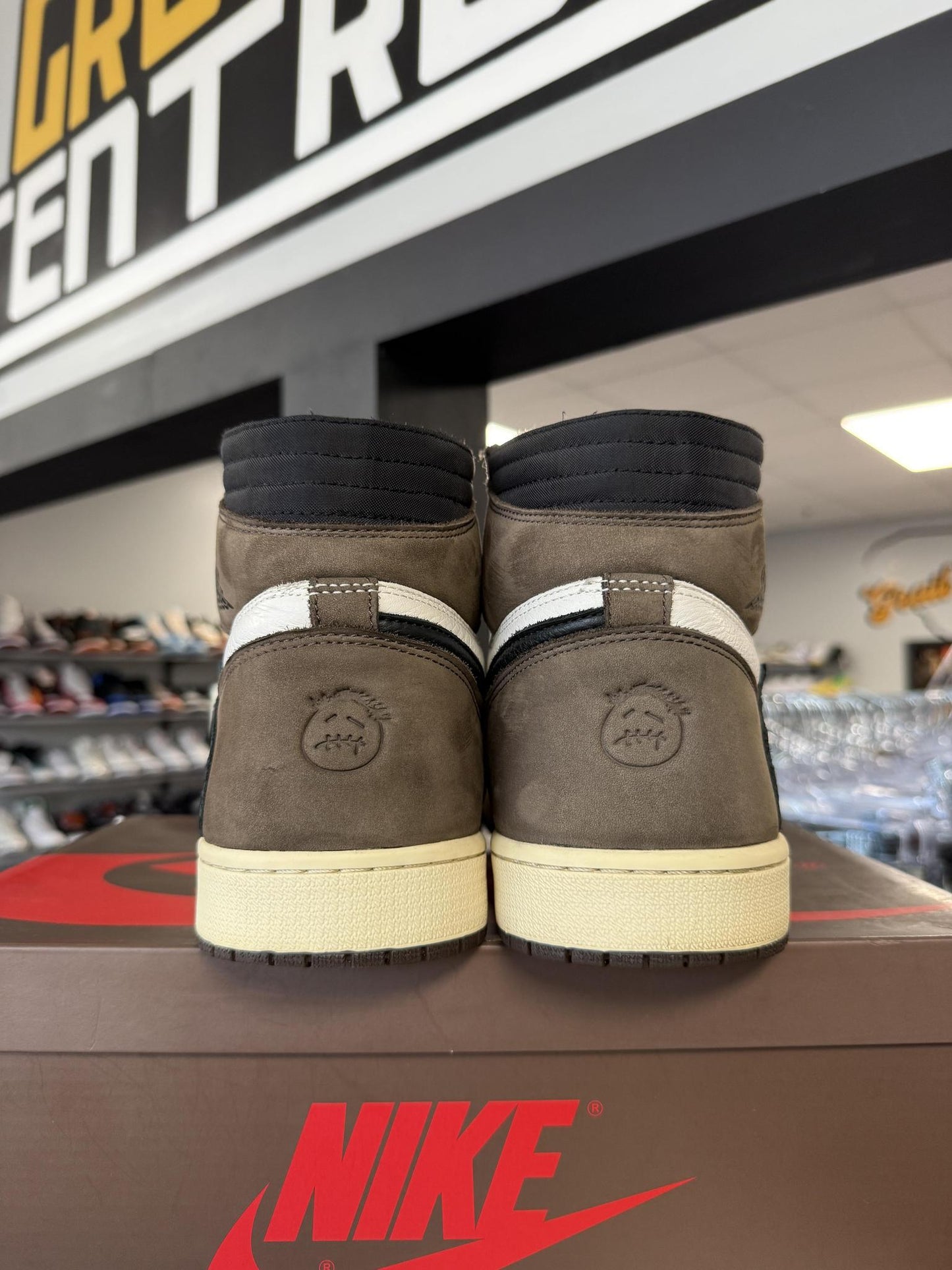 Jordan 1 Travis Scott "Mocha" High Used Size 14
