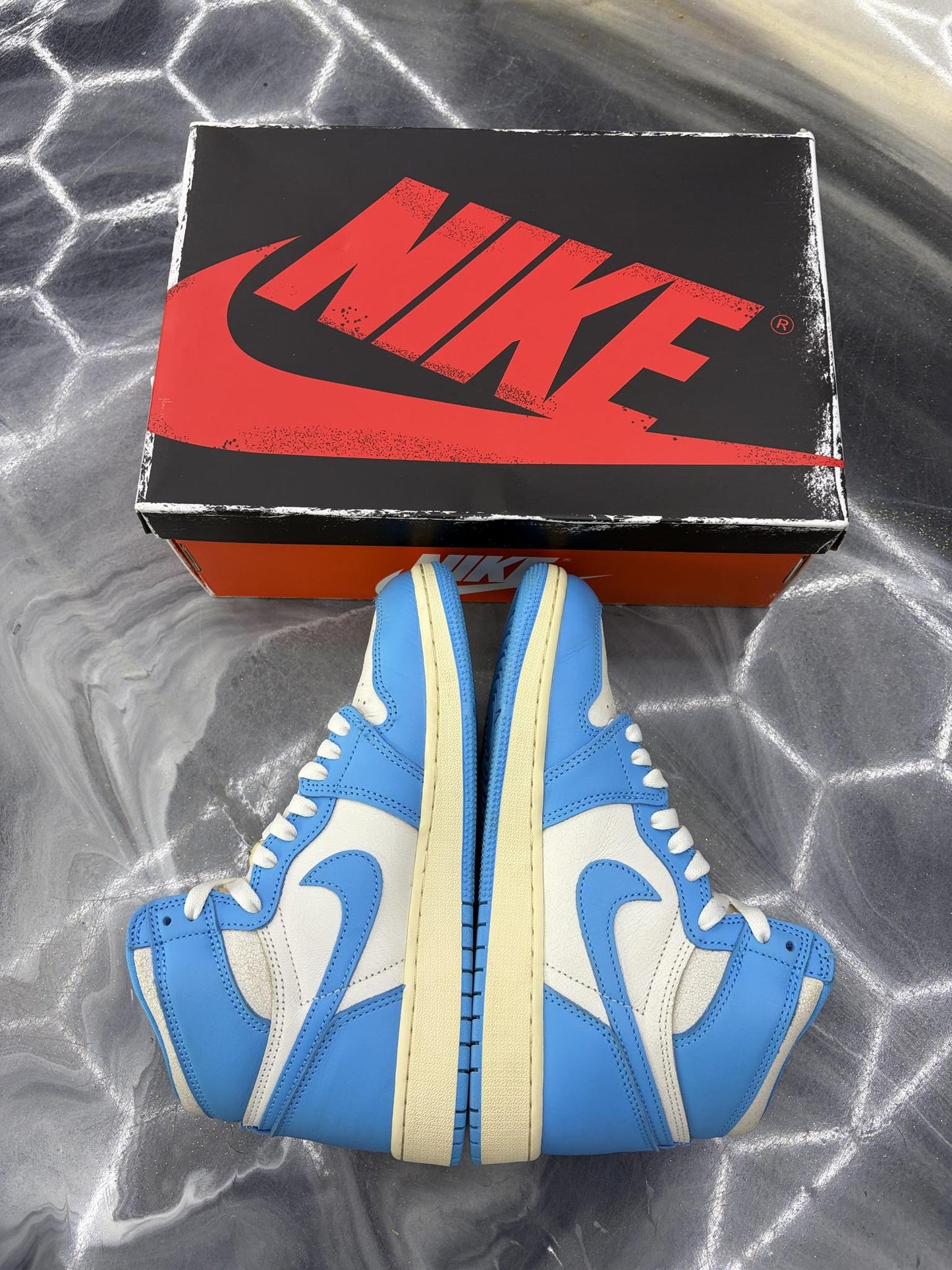 Jordan 1 "UNC Reimagined" Used Size 5.5Y/7W