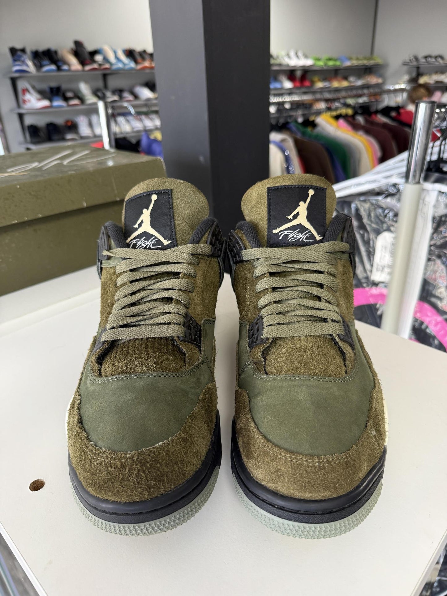 Jordan 4 "Craft Olive" Used Size 11