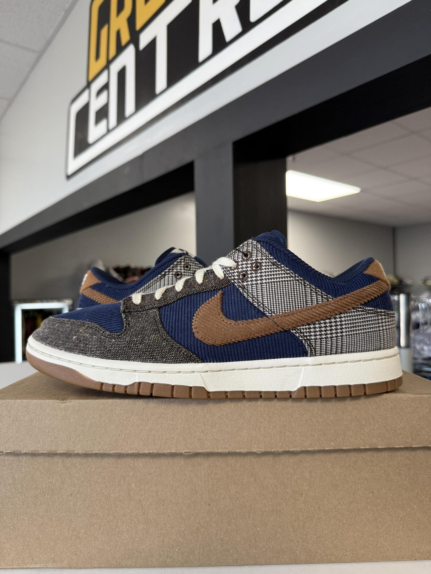 Dunk Low "Tweed Midnight Navy" Used Size 11