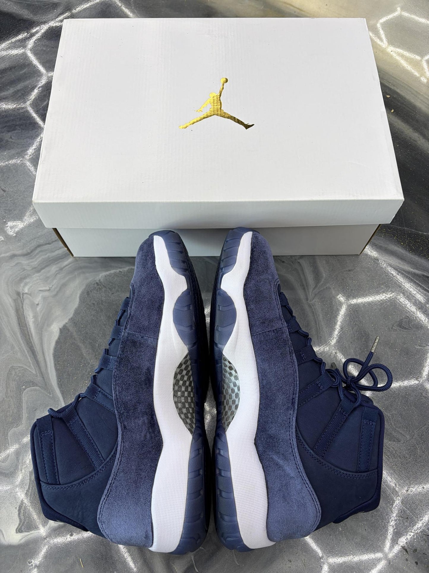 Jordan 11 "Midnight Navy" Used Size 11W/9.5M