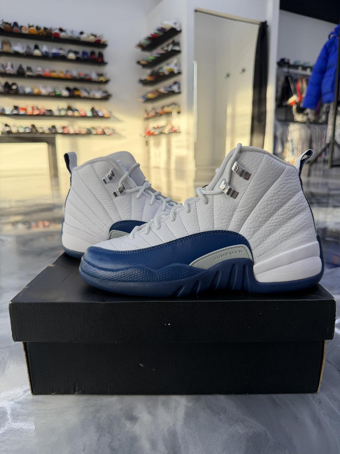 Jordan 12 French Blue Used Size 6Y/7.5W