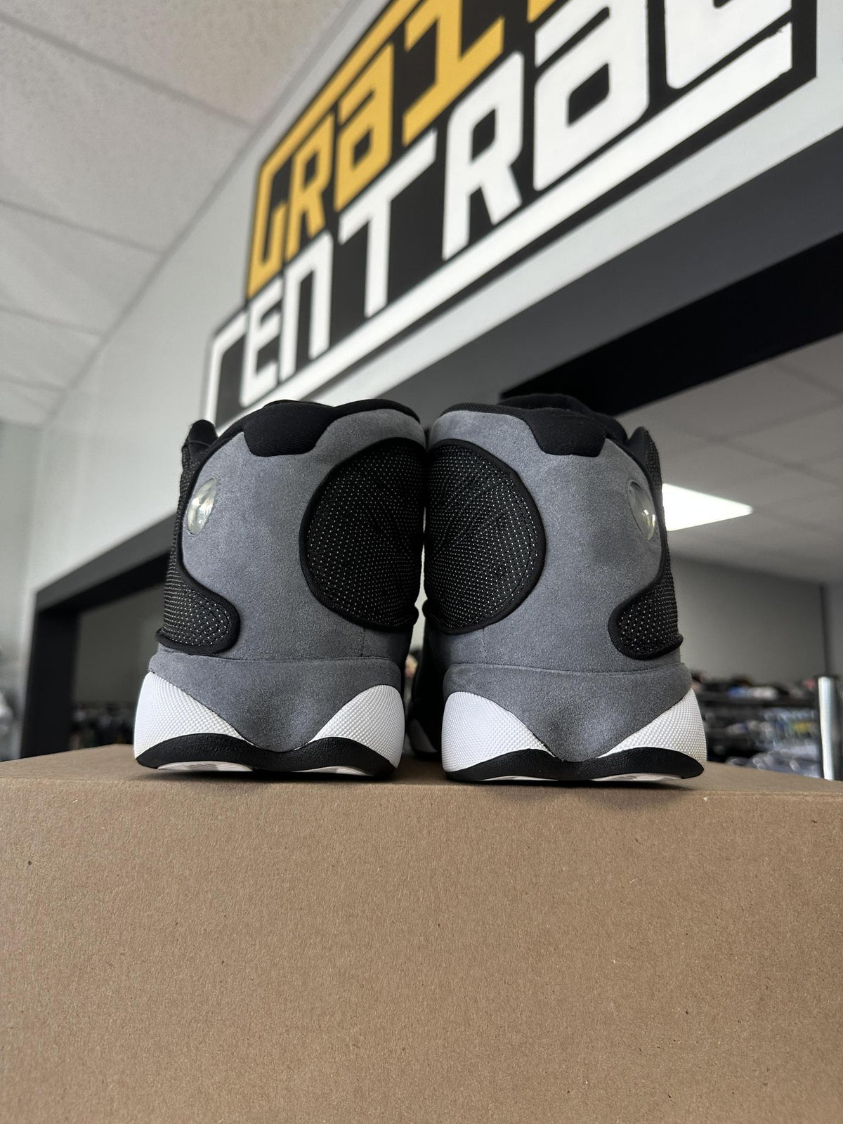 Jordan 13 Black Flint Used