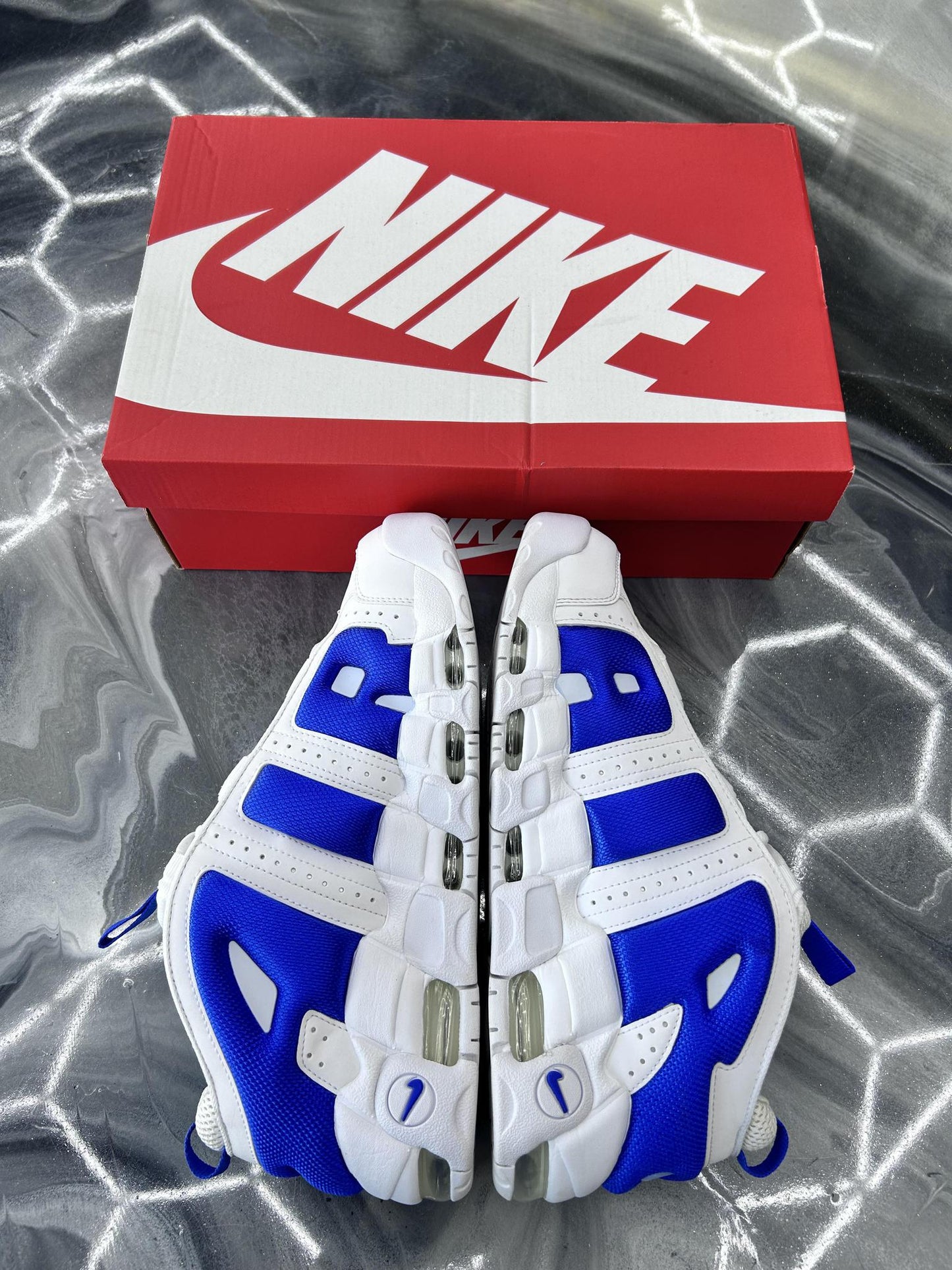 Nike Air Uptempo "Hyper Royal" Used Size 10.5