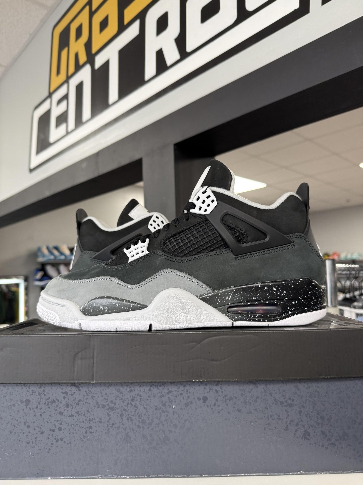Jordan 4 "Fear" Used Size 11
