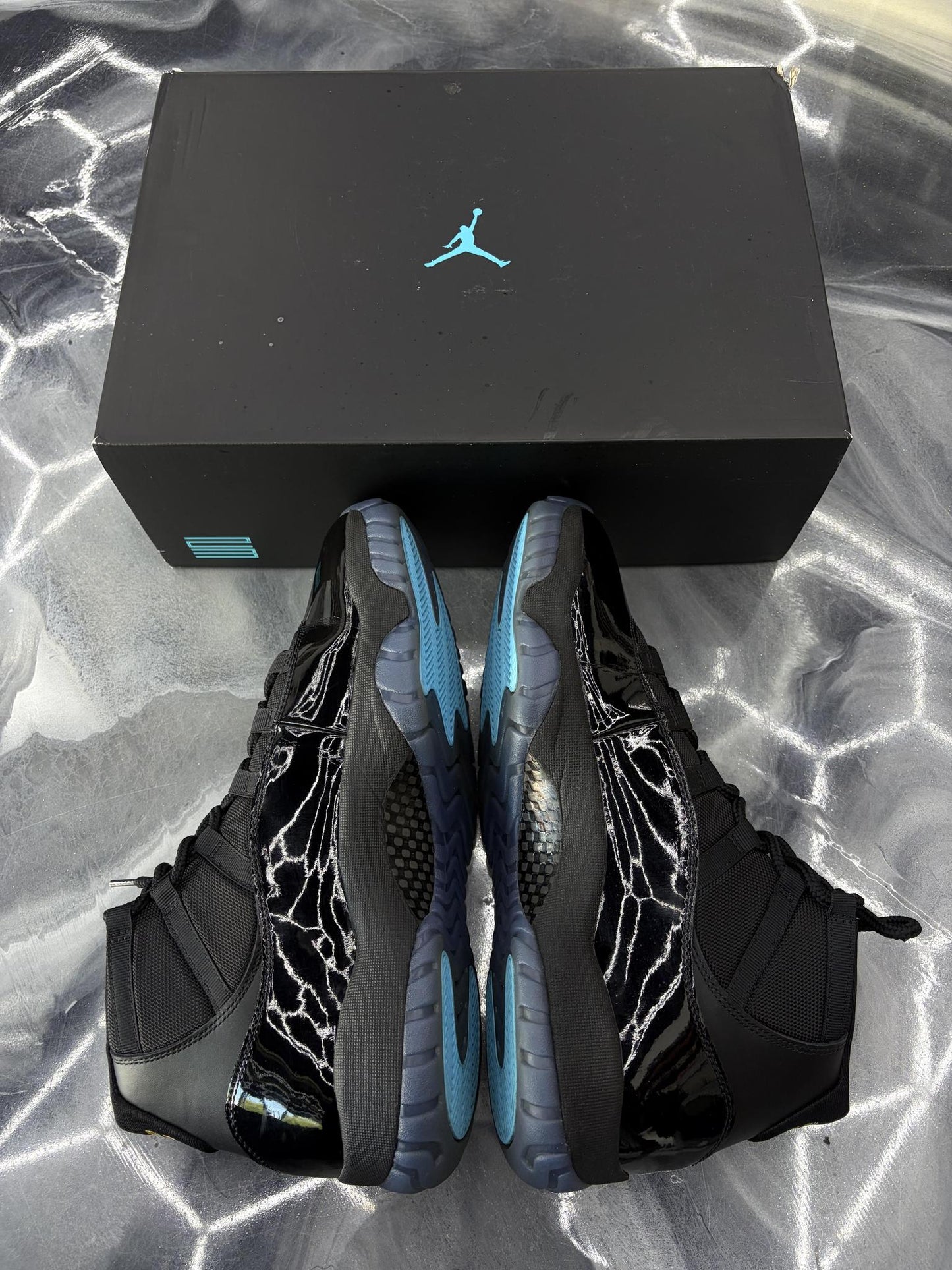 Jordan 11 "Gamma" Used Size 13
