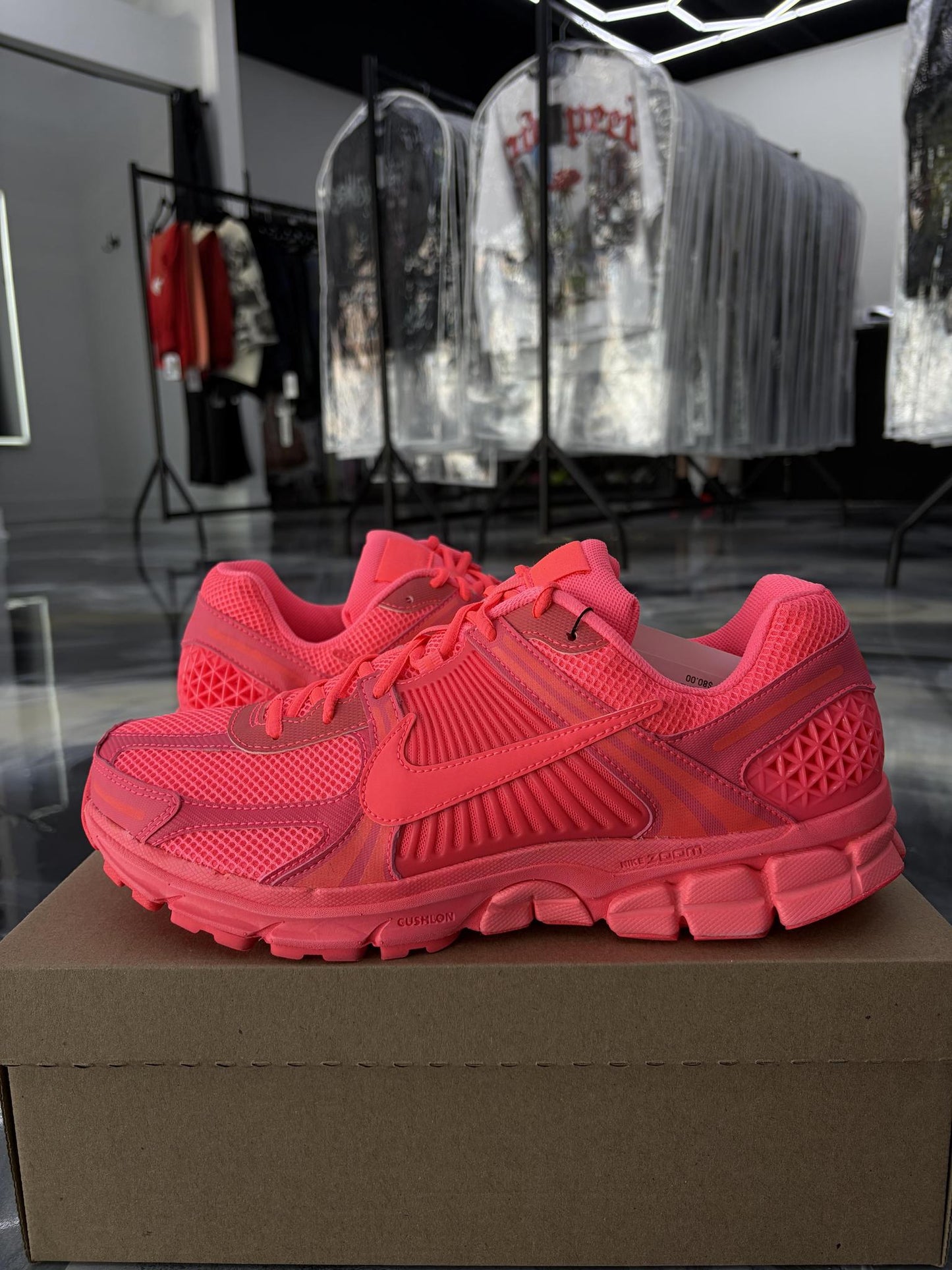 Nike Vomero 5 "Hot Punch" Used Size 13