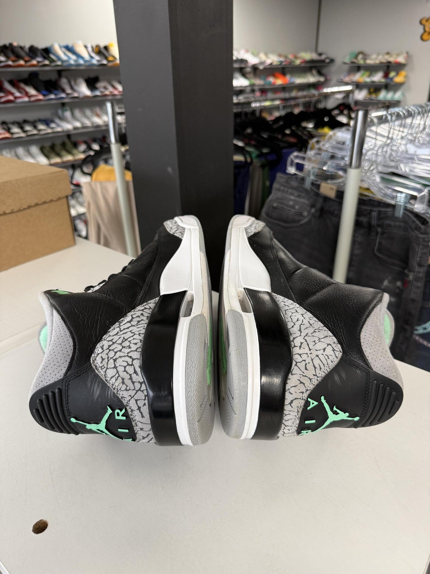 Jordan 3 "Green Glow" Used Size 13