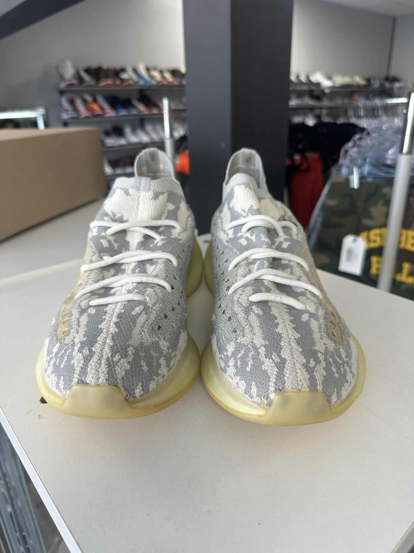 Adidas Yeezy 380 "Alien" Used Size 10.5