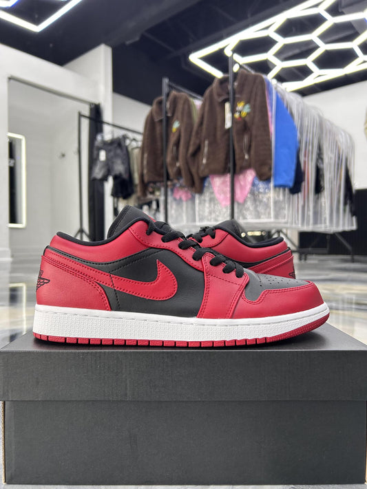 Jordan 1 Low "Reverse Bred" Used Size 9.5