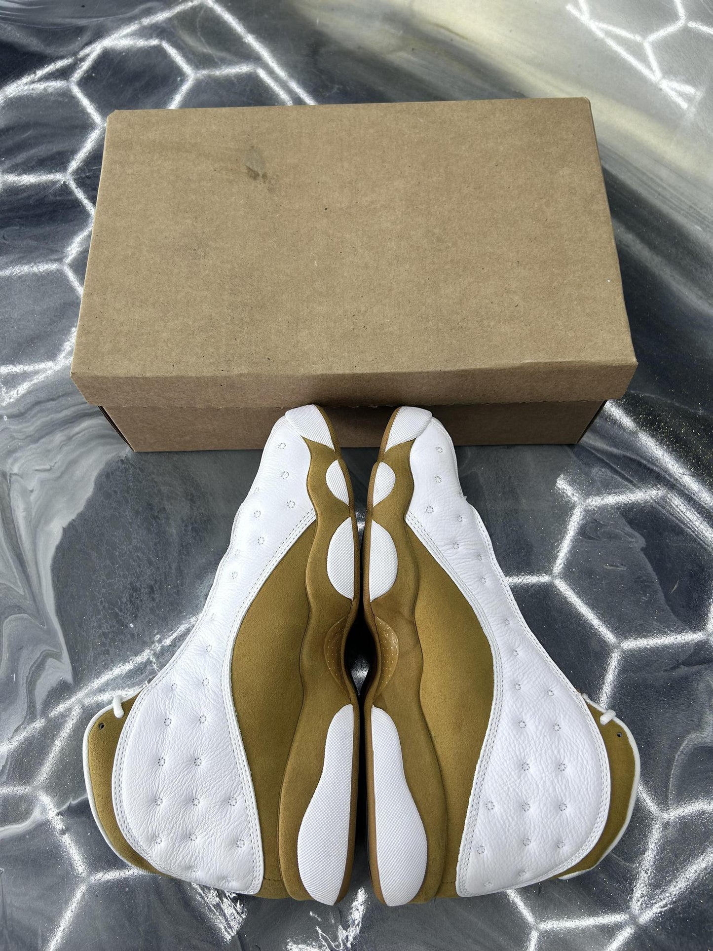 Jordan 13 "Wheat" Used Size 10