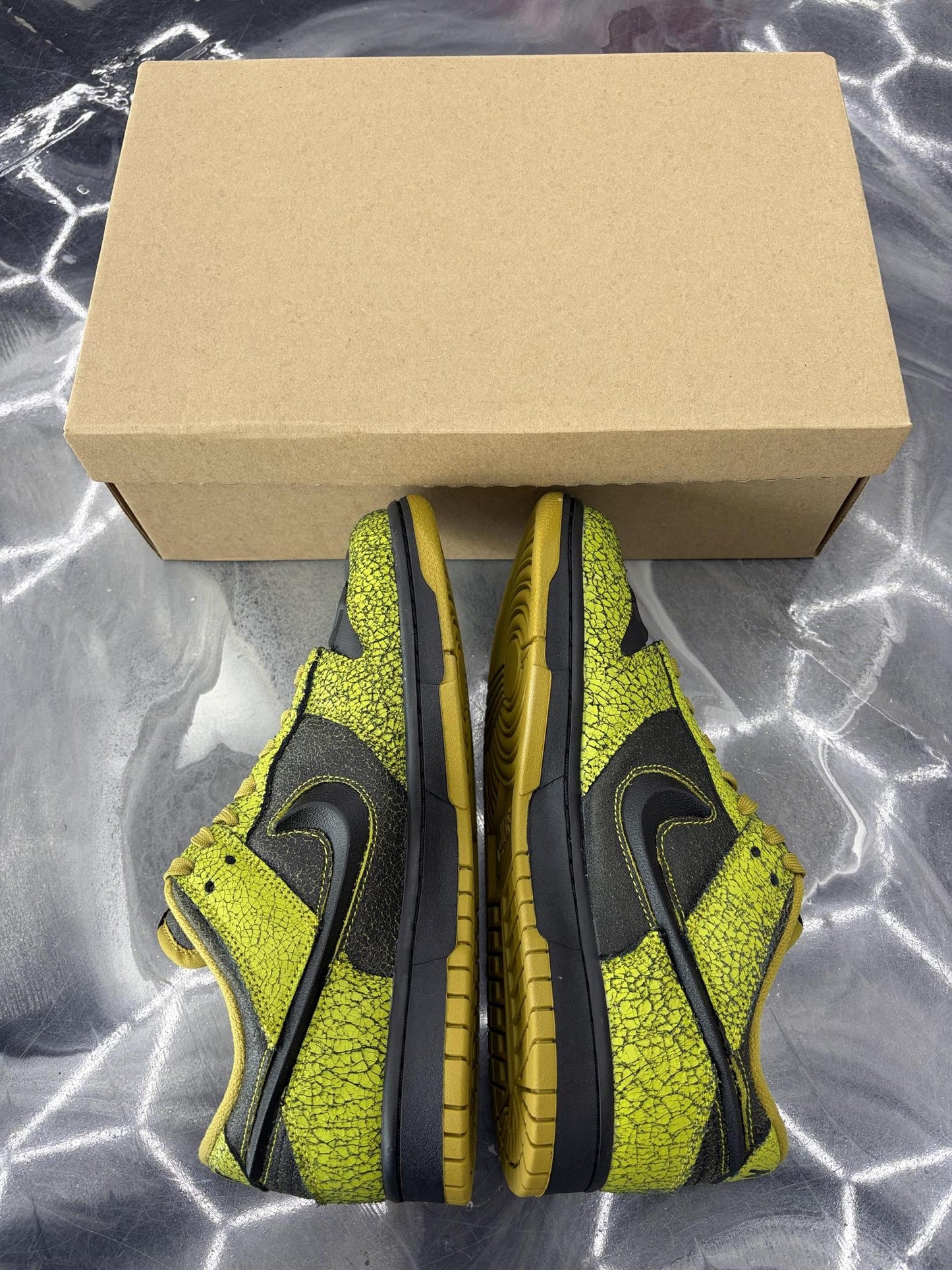 Nike Dunk Low "Halloween Skulls" Used Size 9