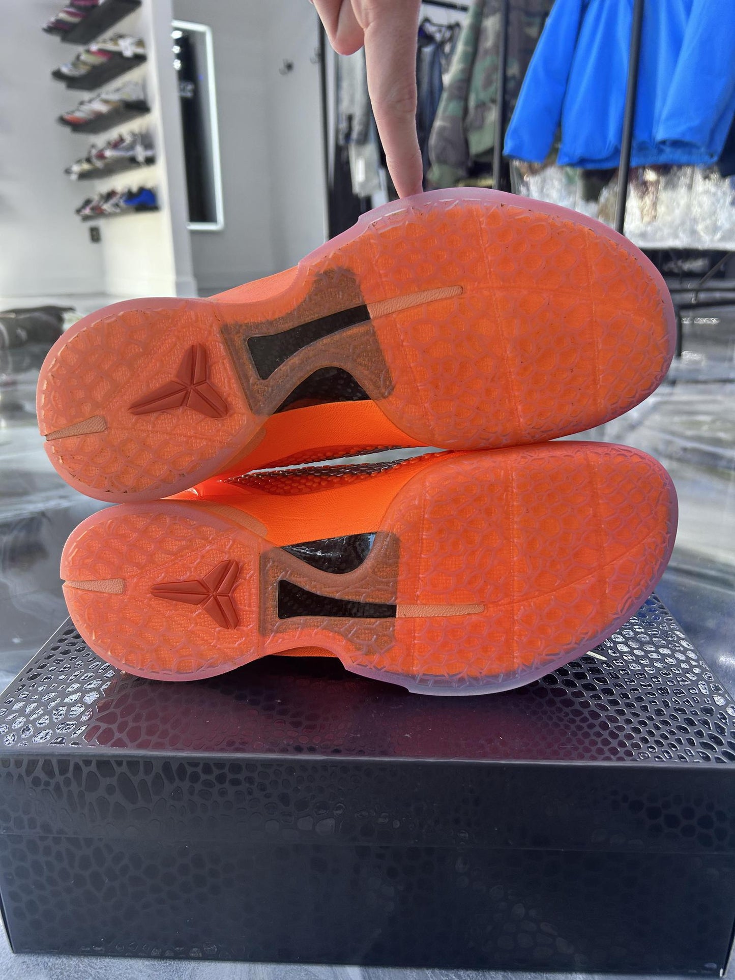 Kobe 6 "Total Orange" Used Size 12