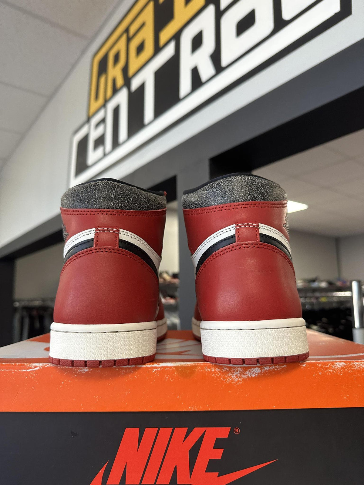 Jordan 1 "Lost and Found" Size 10 Used