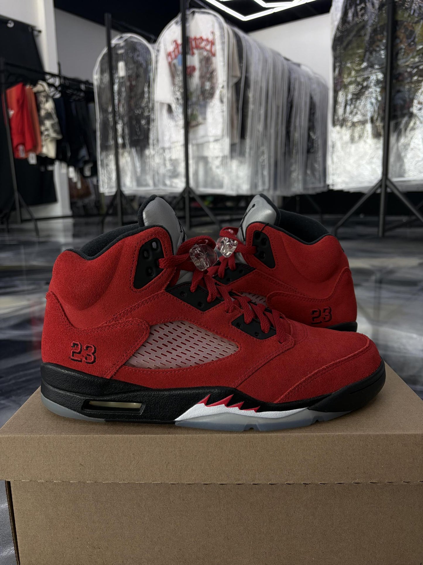 Jordan 5 "Raging Bull" Used Size 10.5