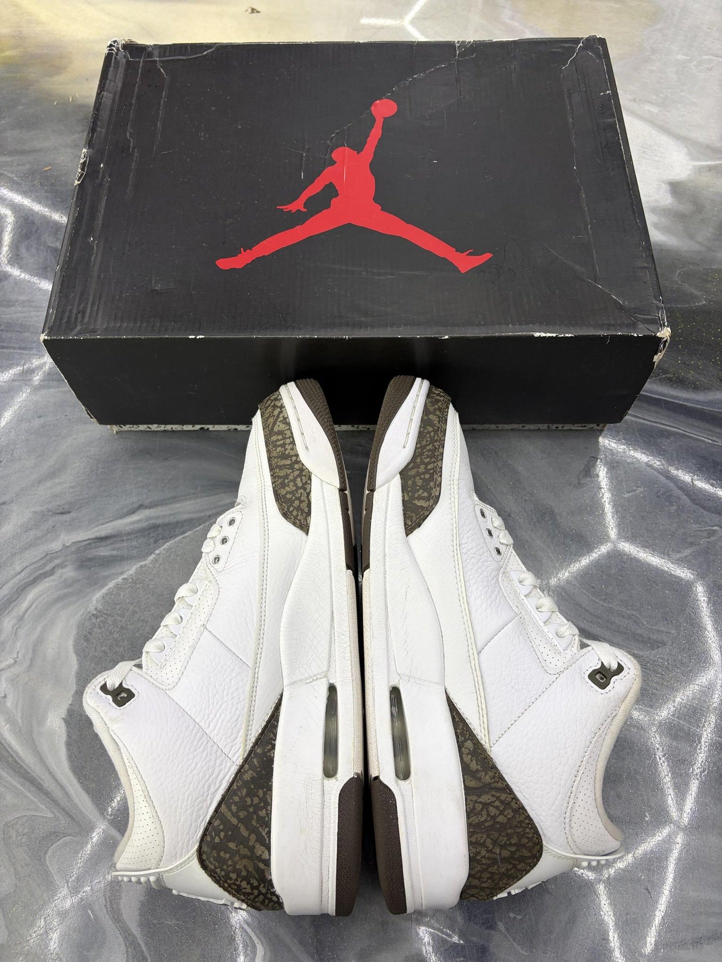 Jordan 3 "Mocha" Used Size 10