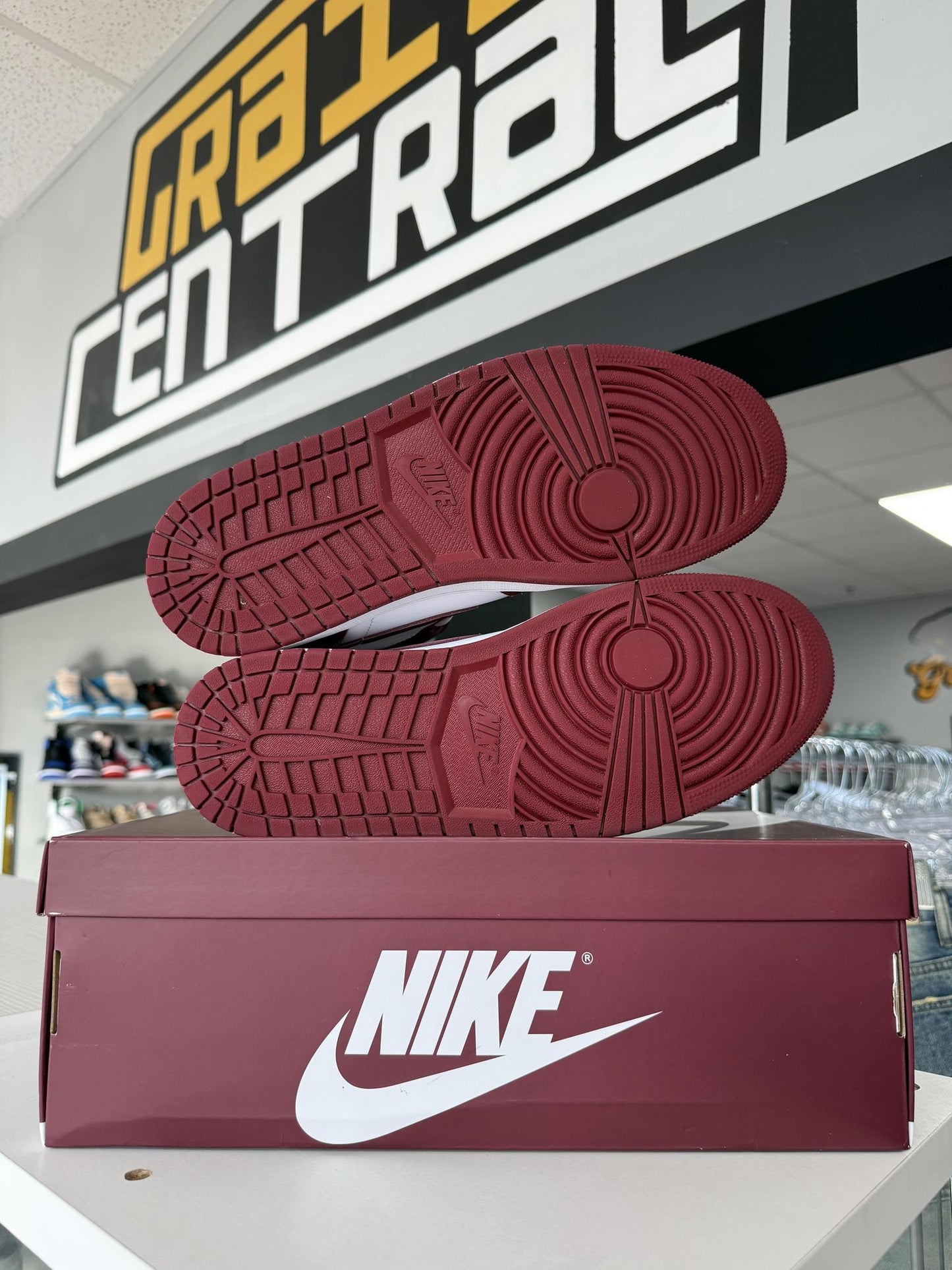 Jordan 1 "Team Red" Used Size 11.5