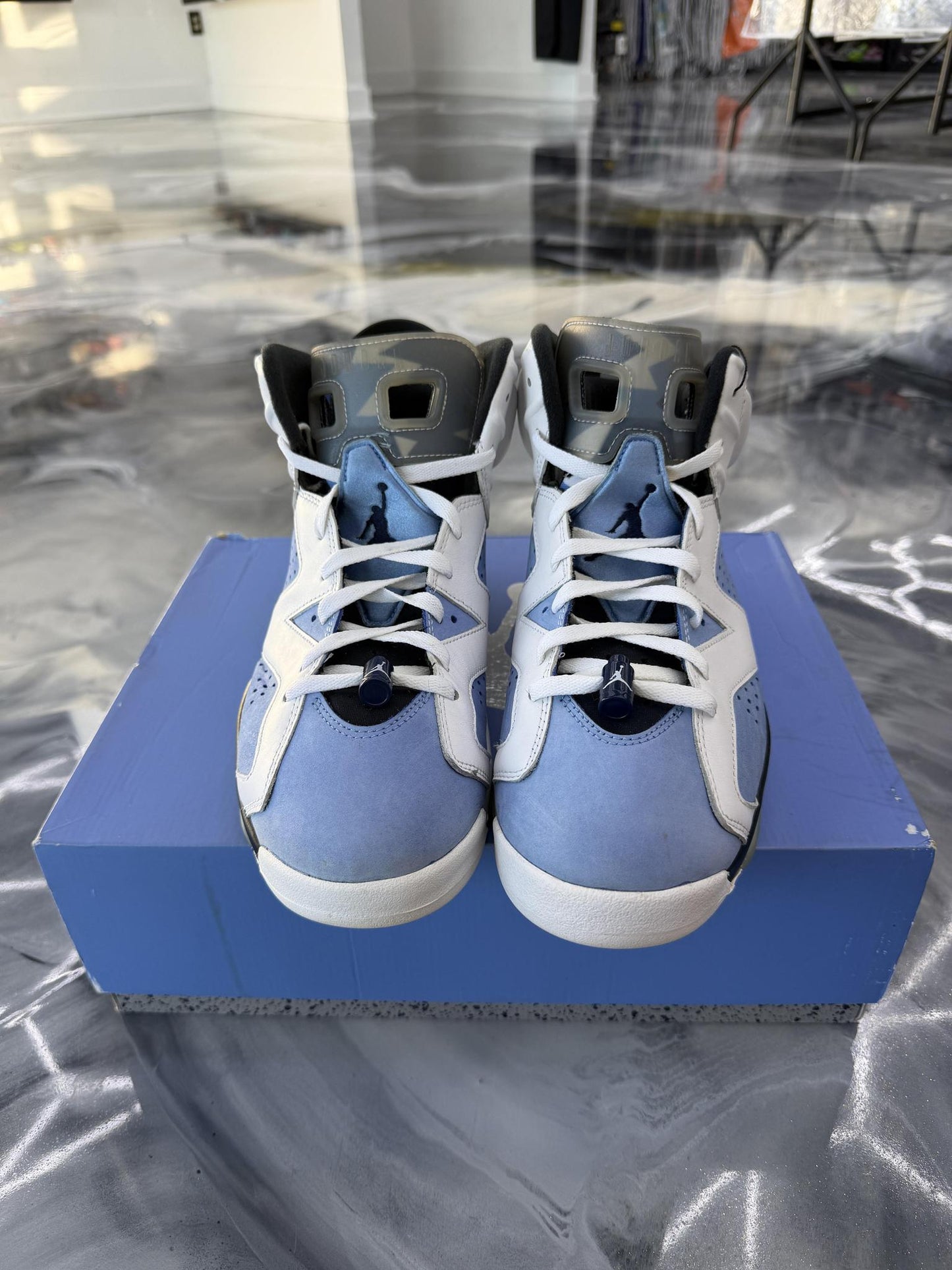 Jordan 6 "UNC" Used Size 11.5