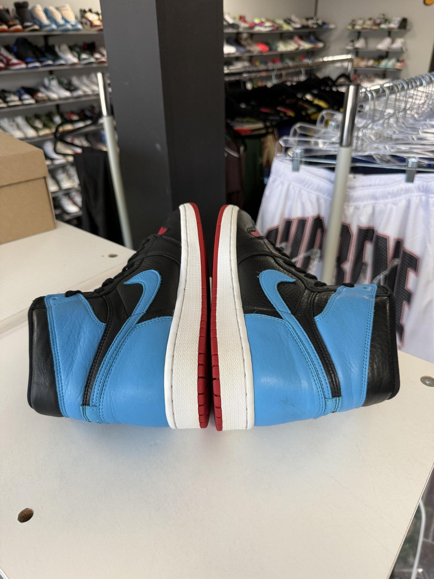 Jordan 1 "Unc to Chicago" Used Size 9